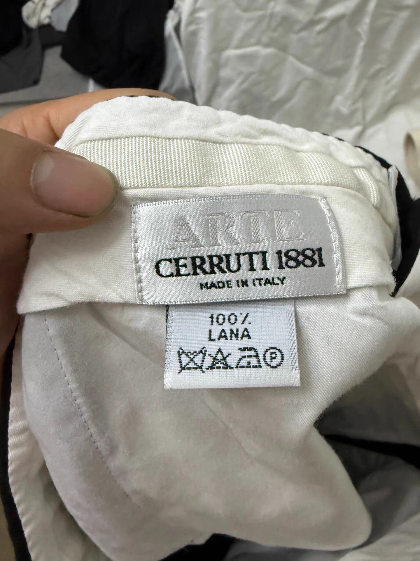 Cerruti 1881 CERRUTI 1881 Nine-minute Wool Wide-leg Pants K27 Size US 32 / EU 48 - 4 Thumbnail