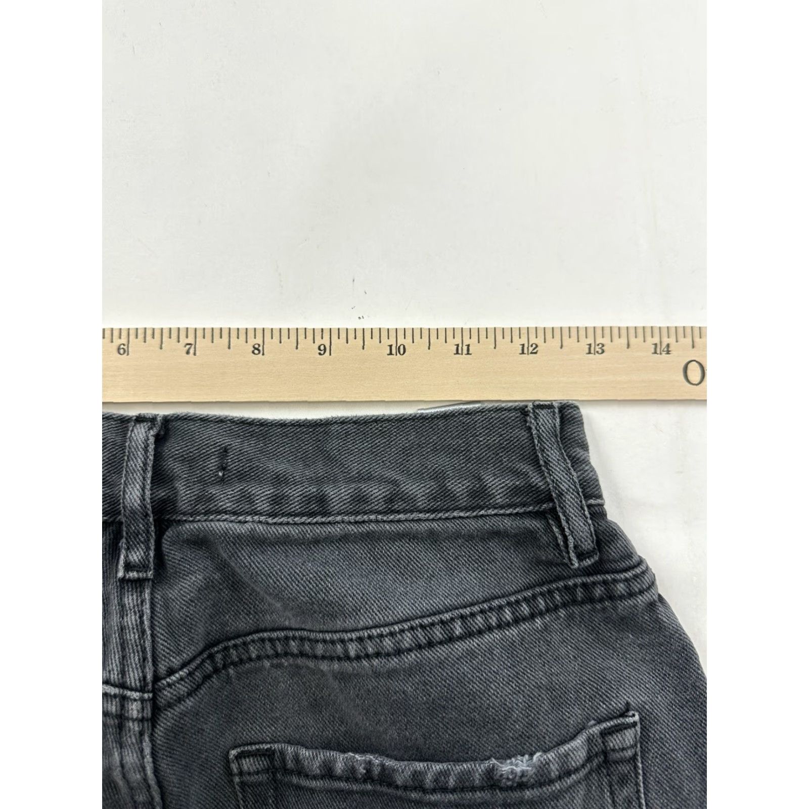Pacsun Pacsun Mom Jeans 26 Black Distressed Women Regular Jeans 26 Black Distressed PacSun Mom Jeans Women Size 26" / US 2 / IT 38 - 5 Thumbnail