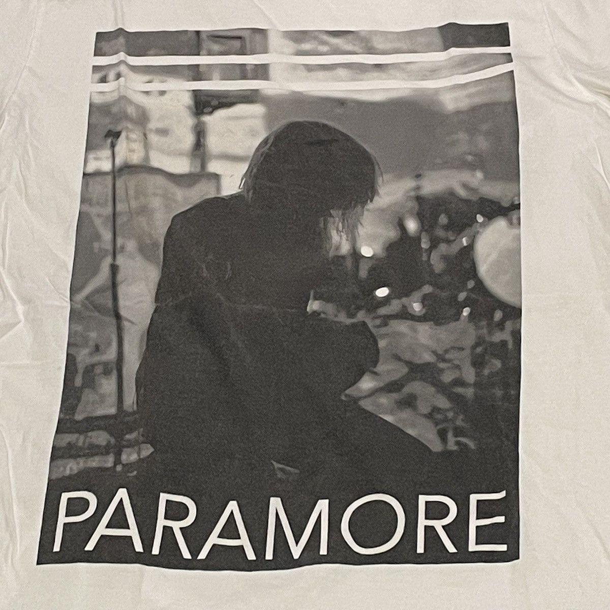 Band Tees Rare Vintage Paramore Band Tour T Shirt Emo Size US M / EU 48-50 / 2 - 2 Thumbnail