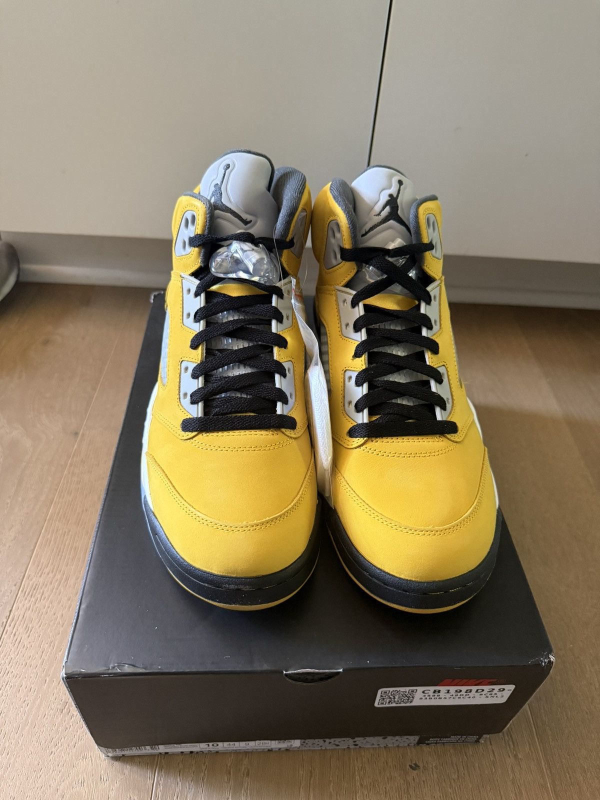 Jordan Brand Brand New Air Jordan 5 Retro T23 2025 Yellow Tokyo Size 10 Size US 10 / EU 43 - 2 Thumbnail