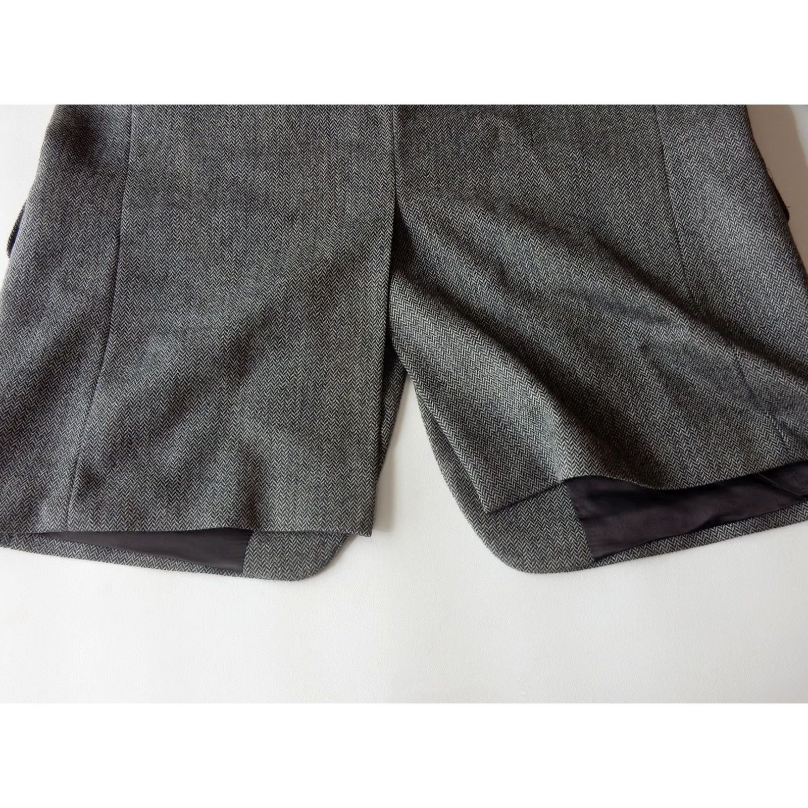 Brooks Brothers Brooks Brothers Blazer Sport Coat 42S Herringbone Wool Gray Men’s Blazer 2 Button 1 Vent 42 Short Mens Size 42R - 4 Thumbnail