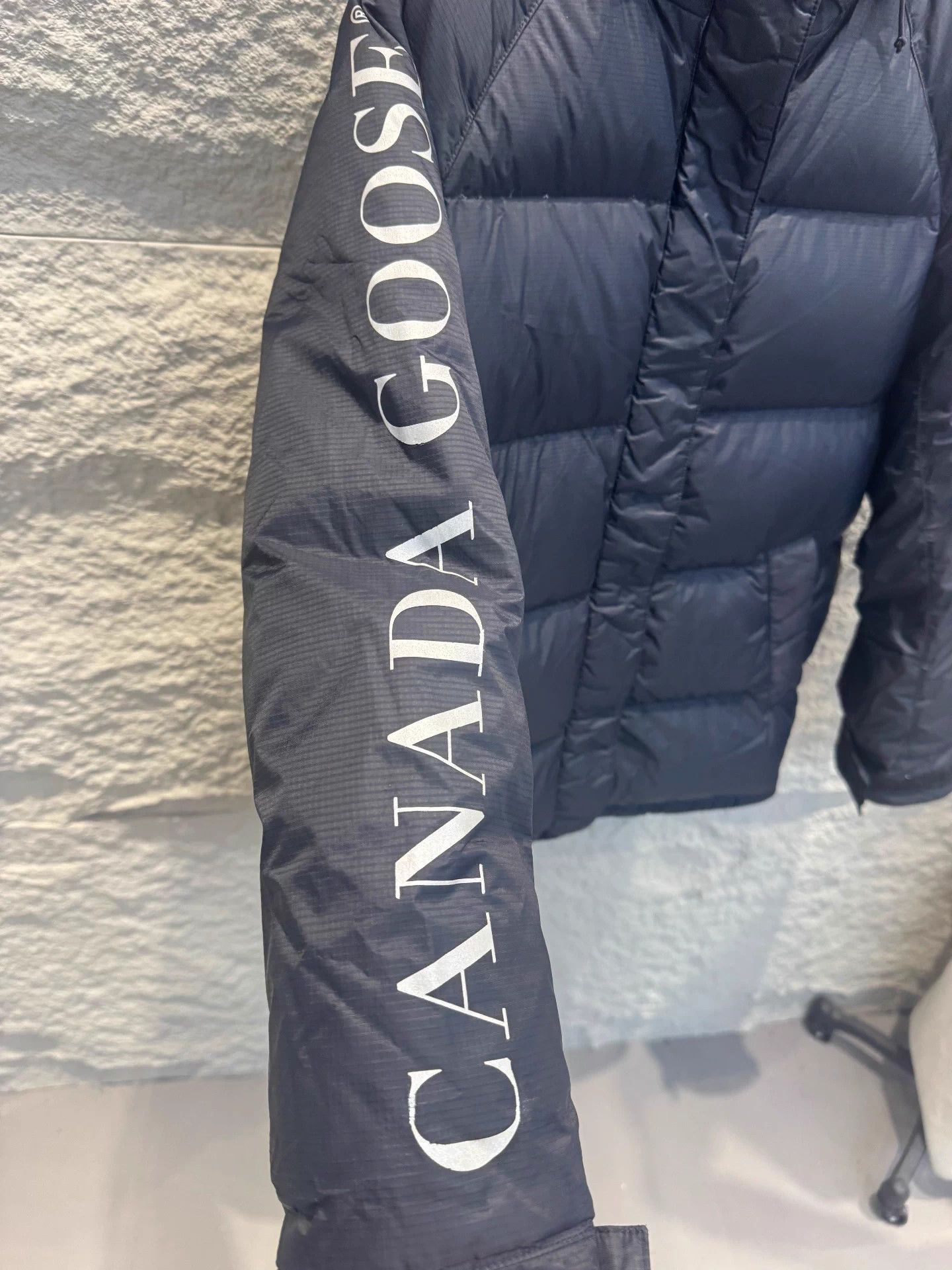 Canada Goose Canada Goose Approach Women's Black XS Logo Print Rem Hood Size XXS / US 00 / IT 34 - 3 Thumbnail