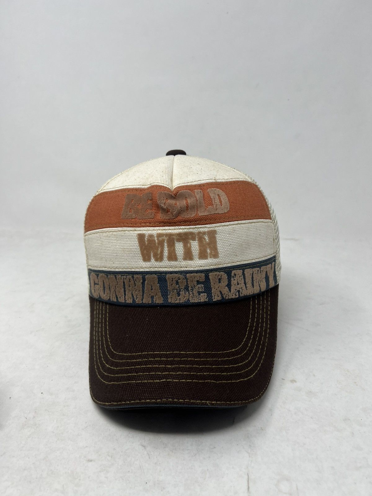 Japanese Brand 'Be Bold with Gonna Be Rainy' Trucker Hat Size ONE SIZE - 1 Thumbnail