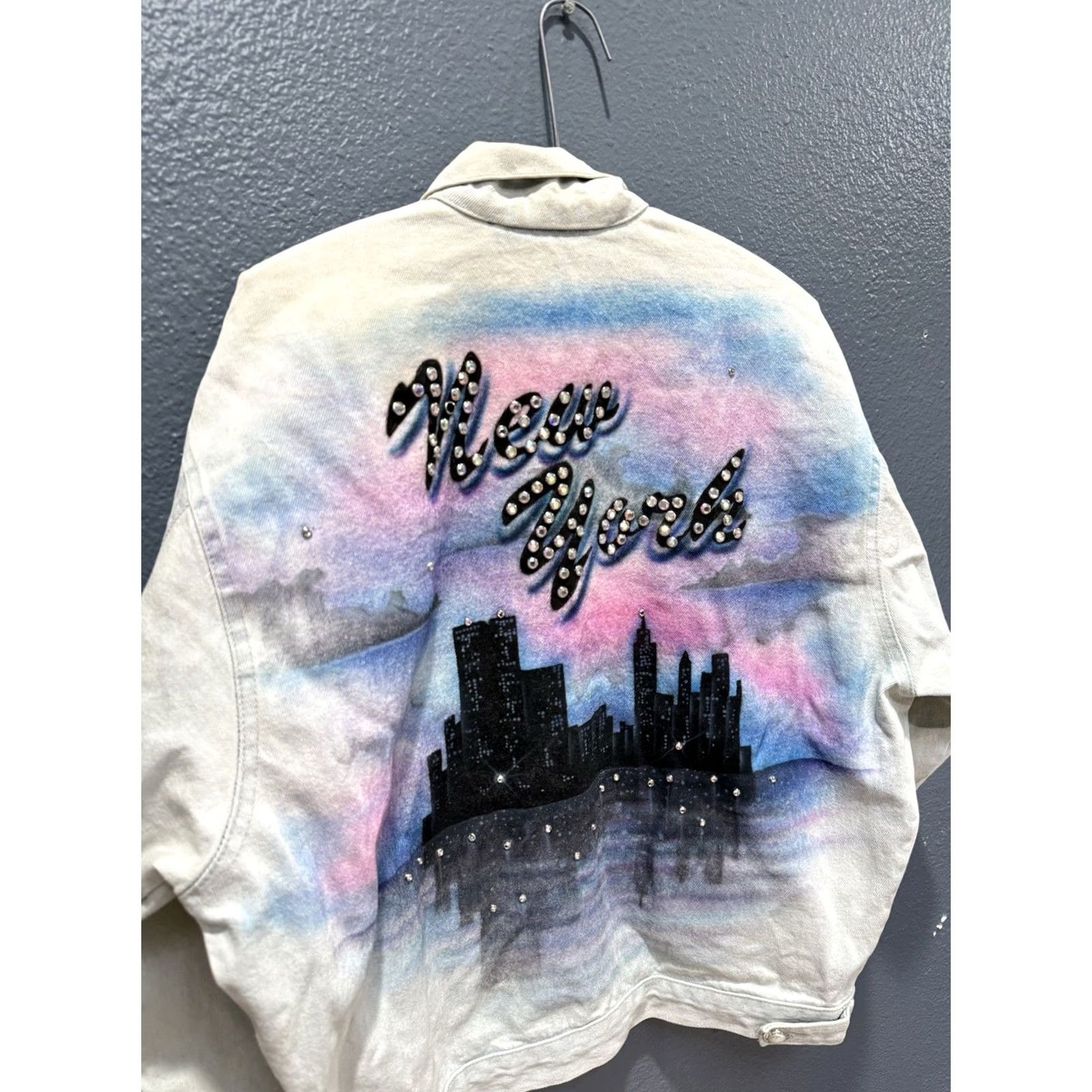 Denime VINTAGE Gonzo York City Skyline Airbrush Denim Jacket, 80s, Women XL, Blue, Denim, Jacket, 80s, Womens, York City Skyline, Basic Jacket, Vintage 80s Size 40" / US 18 - 2 Thumbnail