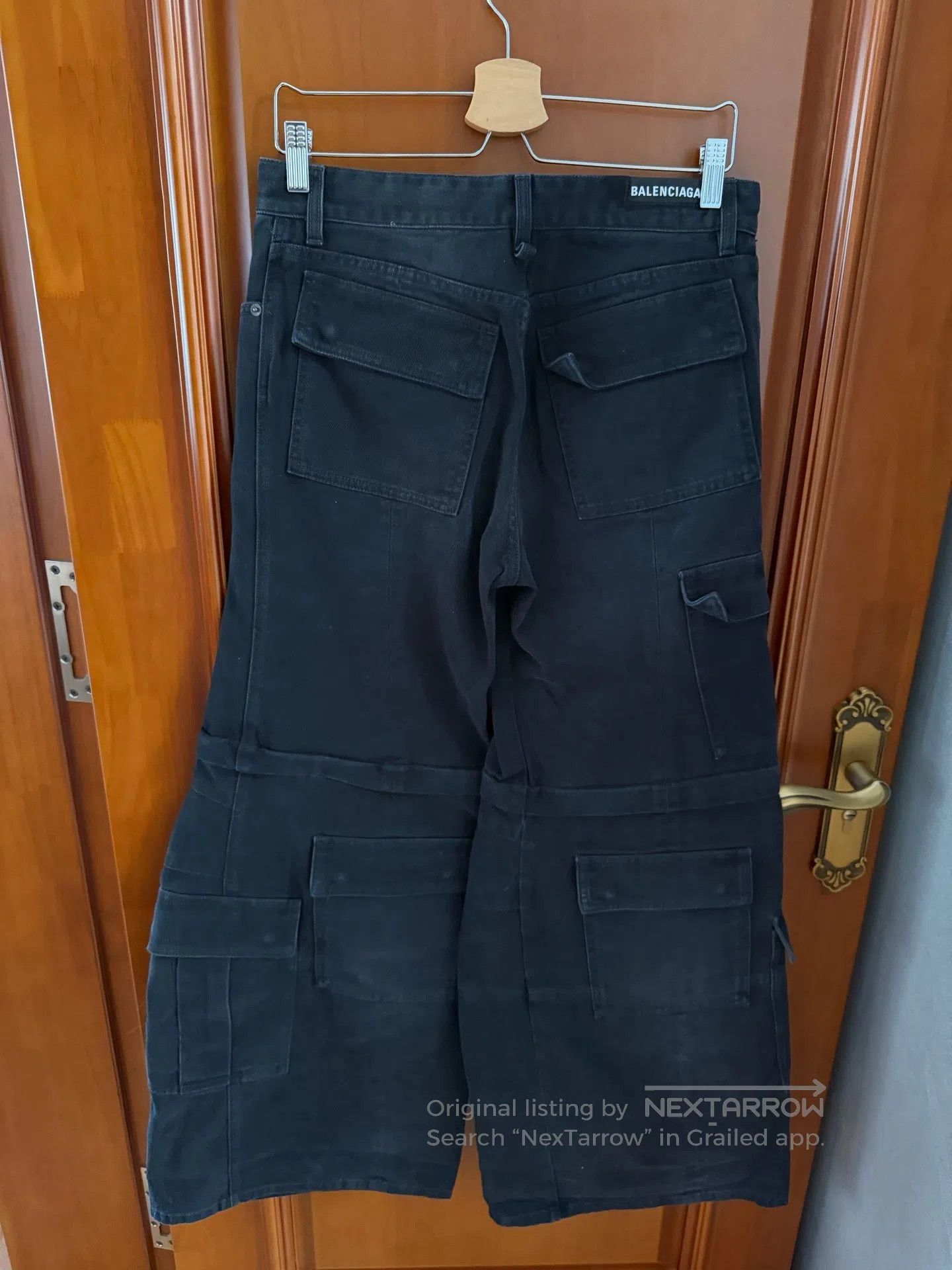 Balenciaga Balenciaga size XS Black Cargo Pants| Size US 27 - 2 Thumbnail