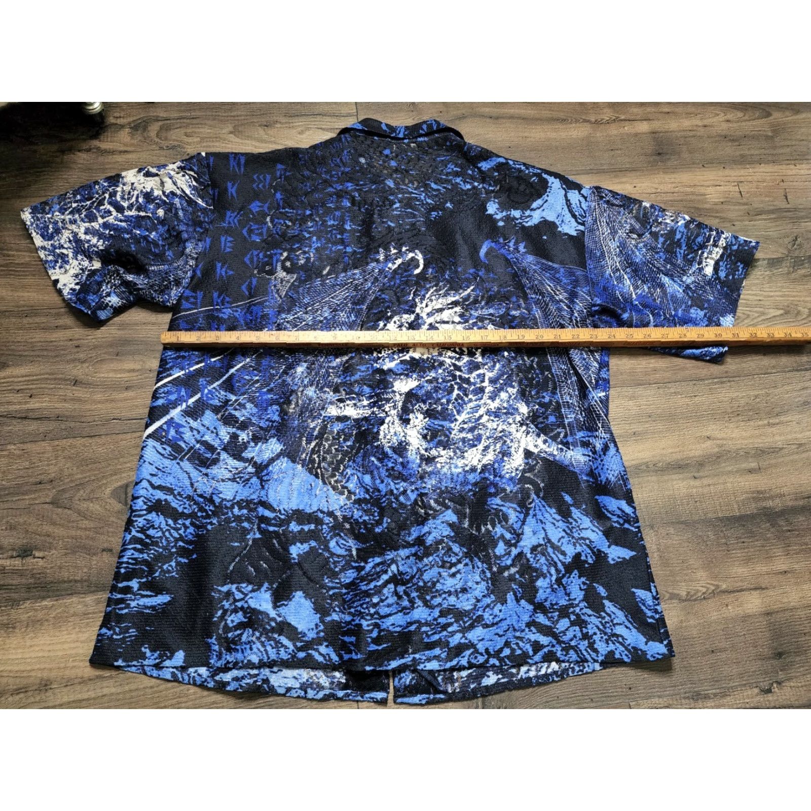 Vintage VINTAGE Zam Collection Shirt Dragon Lace Distressed Japanese Dragon Button-Up Short Sleeve XL Mens Blue Polyester Size US XL / EU 56 / 4 - 2 Thumbnail