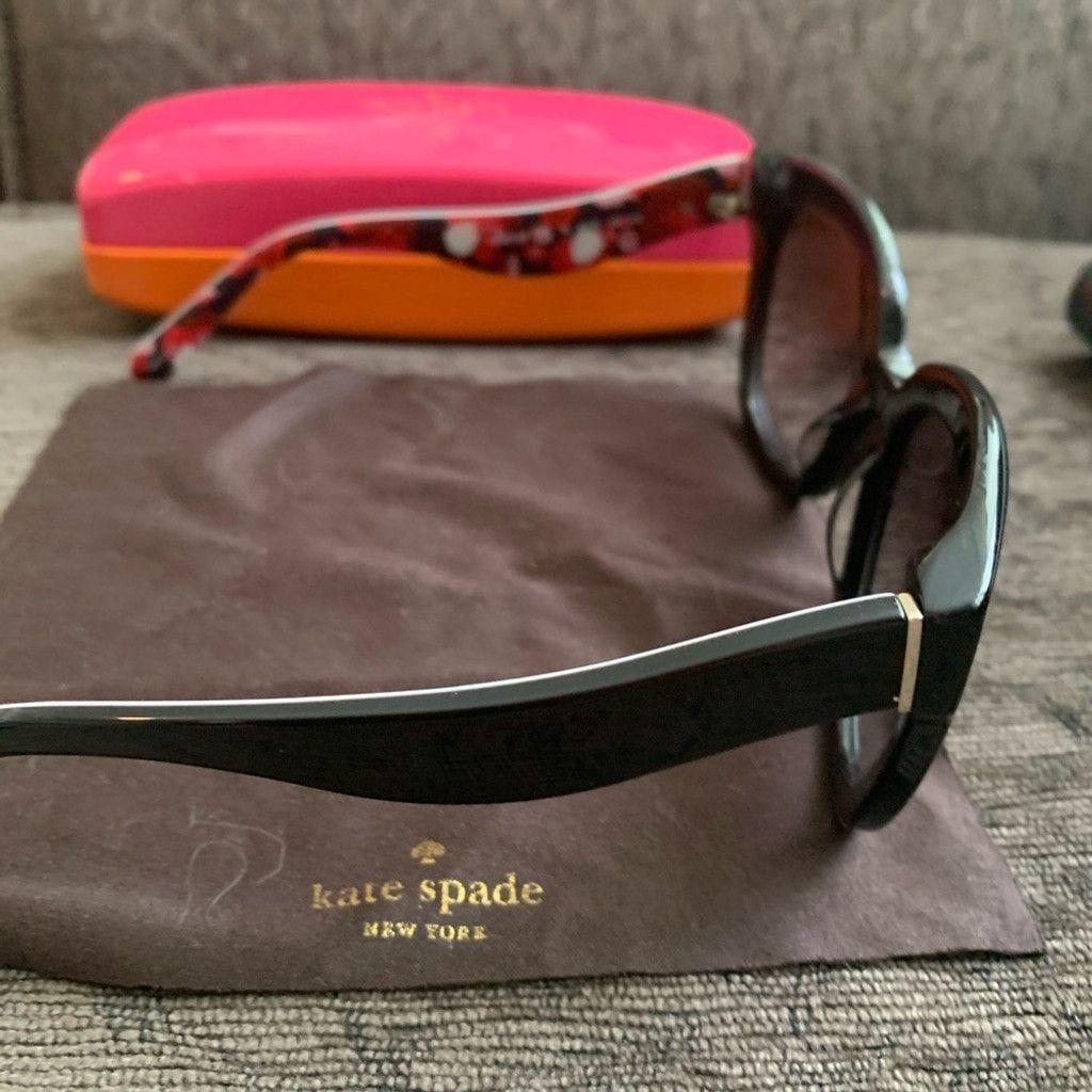 Kate Spade Cute Kate Spade sunglasses Size ONE SIZE - 7 Thumbnail