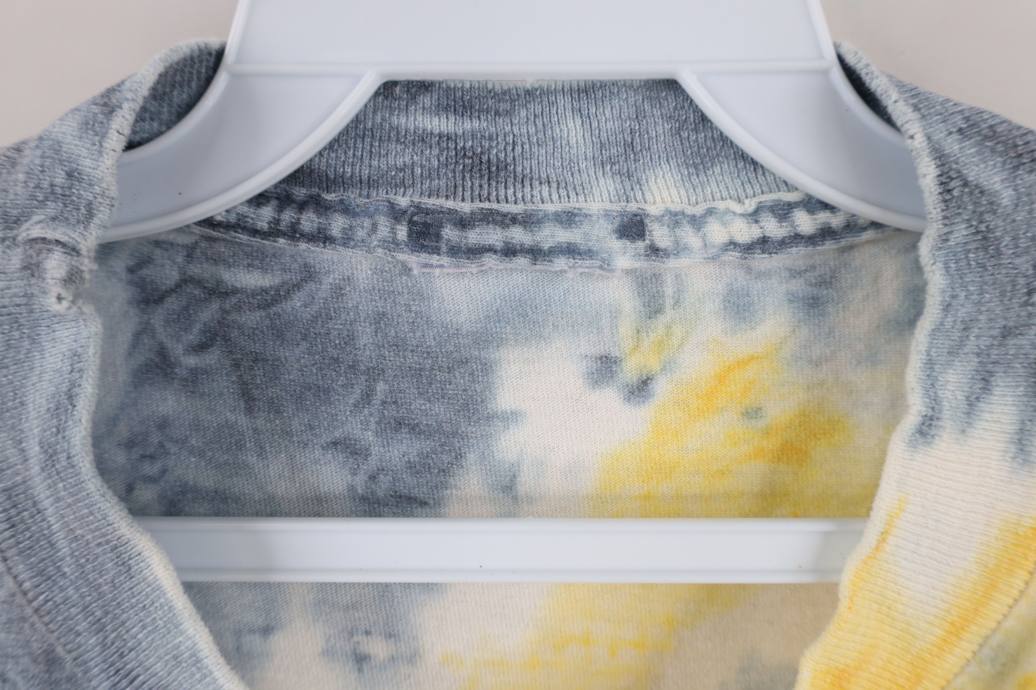 Vintage Vintage 90s Tie Dye Acid Wash University of Michigan T-Shirt Size US L / EU 52-54 / 3 - 7 Thumbnail
