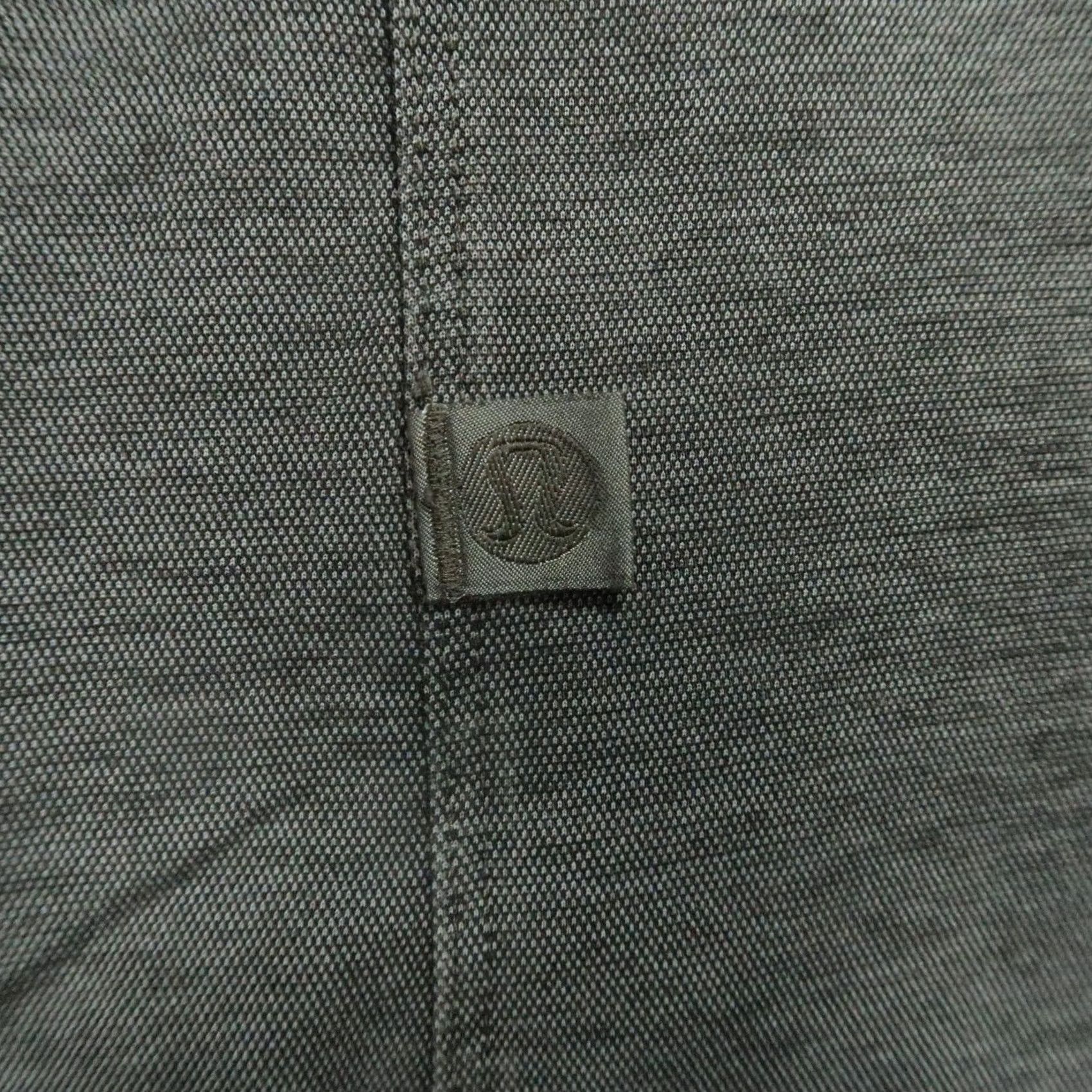Lululemon Lululemon Shirt Mens XL Gray Commission Long Sleeve Button Oxford Athletic Fit Shirt Size US XL / EU 56 / 4 - 4 Thumbnail