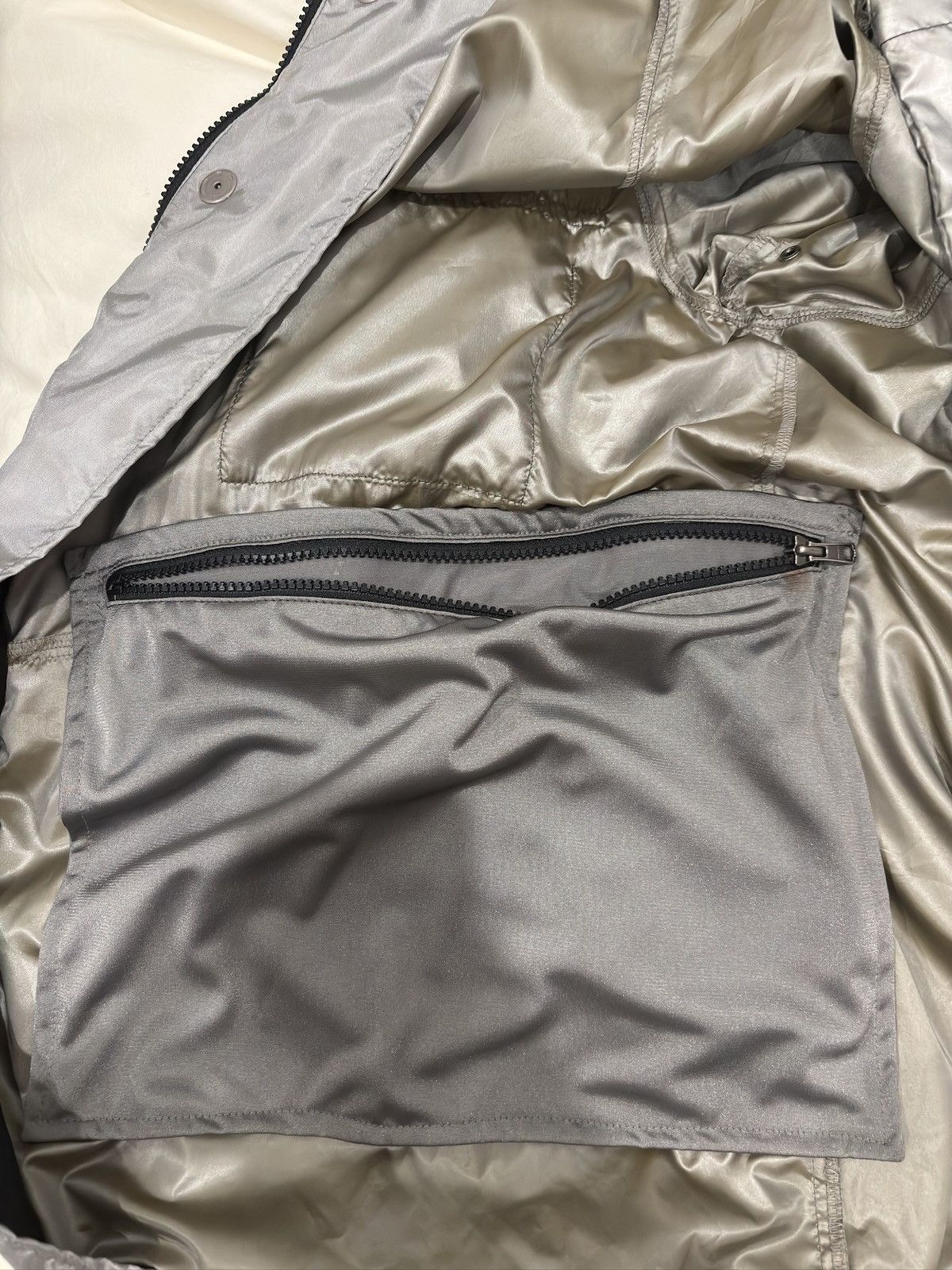 Le Grande Bleu (L.G.B.) LGB “Mars In the Rain” Rain Shell Jacket Size US XL / EU 56 / 4 - 6 Thumbnail
