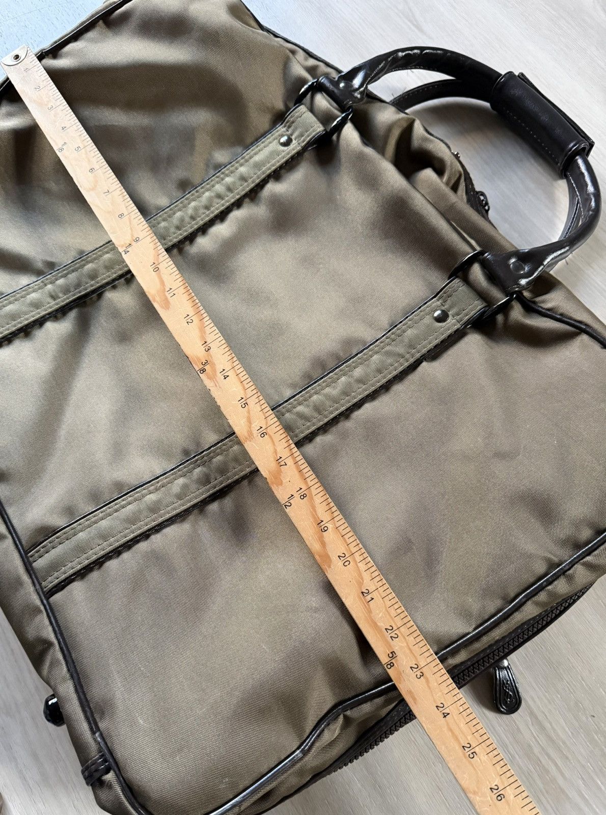Yves Saint Laurent Vintage YSL YVES SAINT LAURENT Khaki Olive Travel Bag Size ONE SIZE - 7 Thumbnail