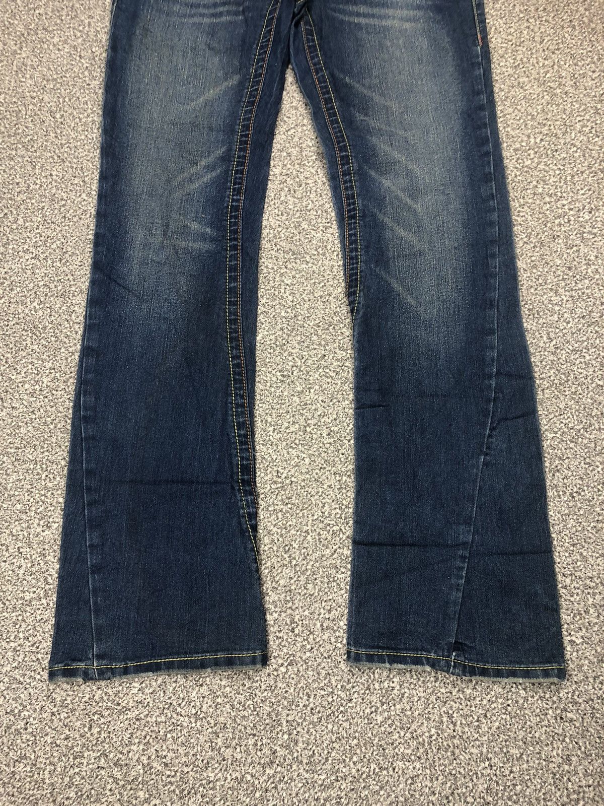 Japanese Brand Vintage True Religion Joey Studded Twisted Flare Jeans Size 32" / US 10 / IT 46 - 12 Thumbnail