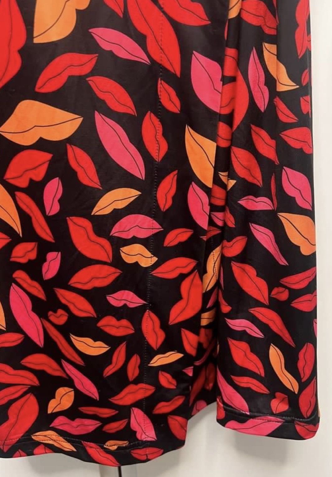 Diane von Furstenberg DVF lips Wrap Dress Size XS / US 0-2 / IT 36-38 - 5 Thumbnail