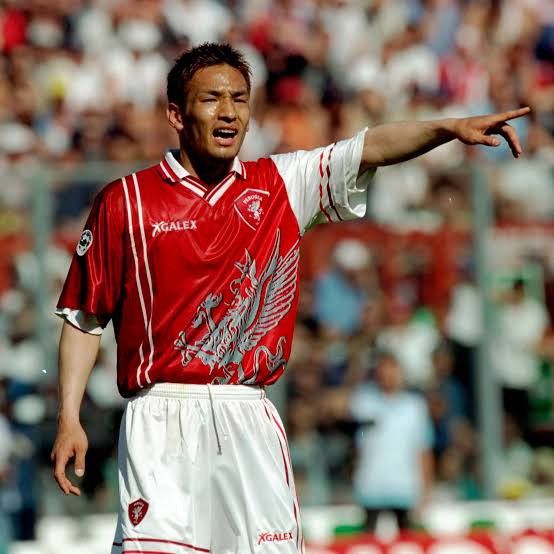 Other Perugia Home 1998-99 Nakata #7 Soccer Jersey Size US M / EU 48-50 / 2 - 11 Thumbnail