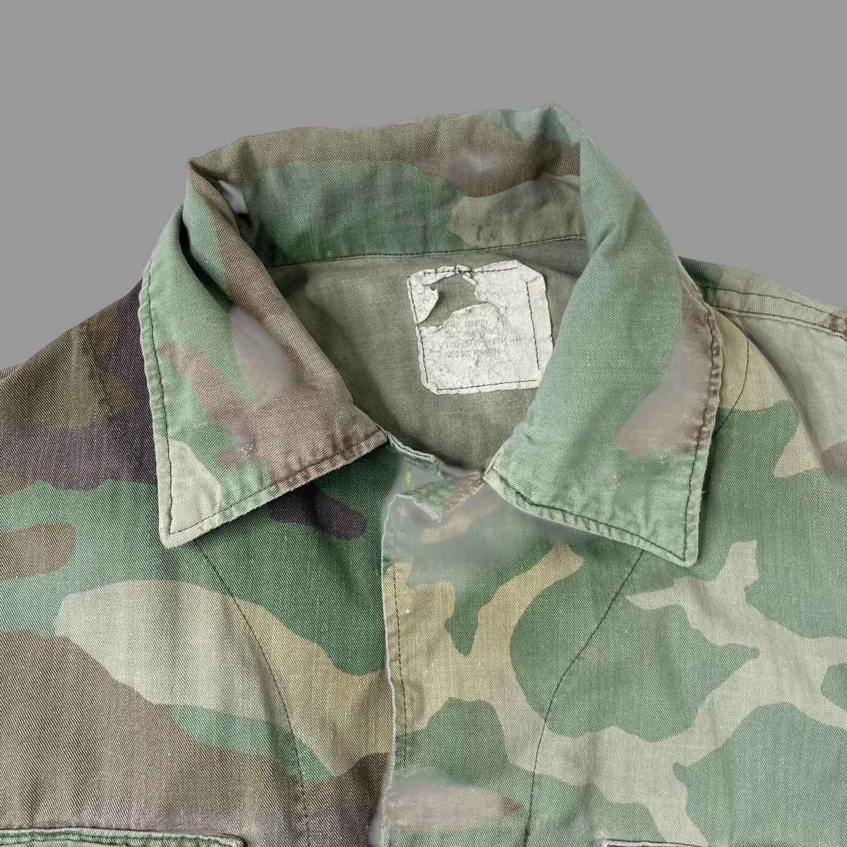 Vintage Vintage 1980s woodland camo stenciled usmc shirt Size US S / EU 44-46 / 1 - 5 Thumbnail