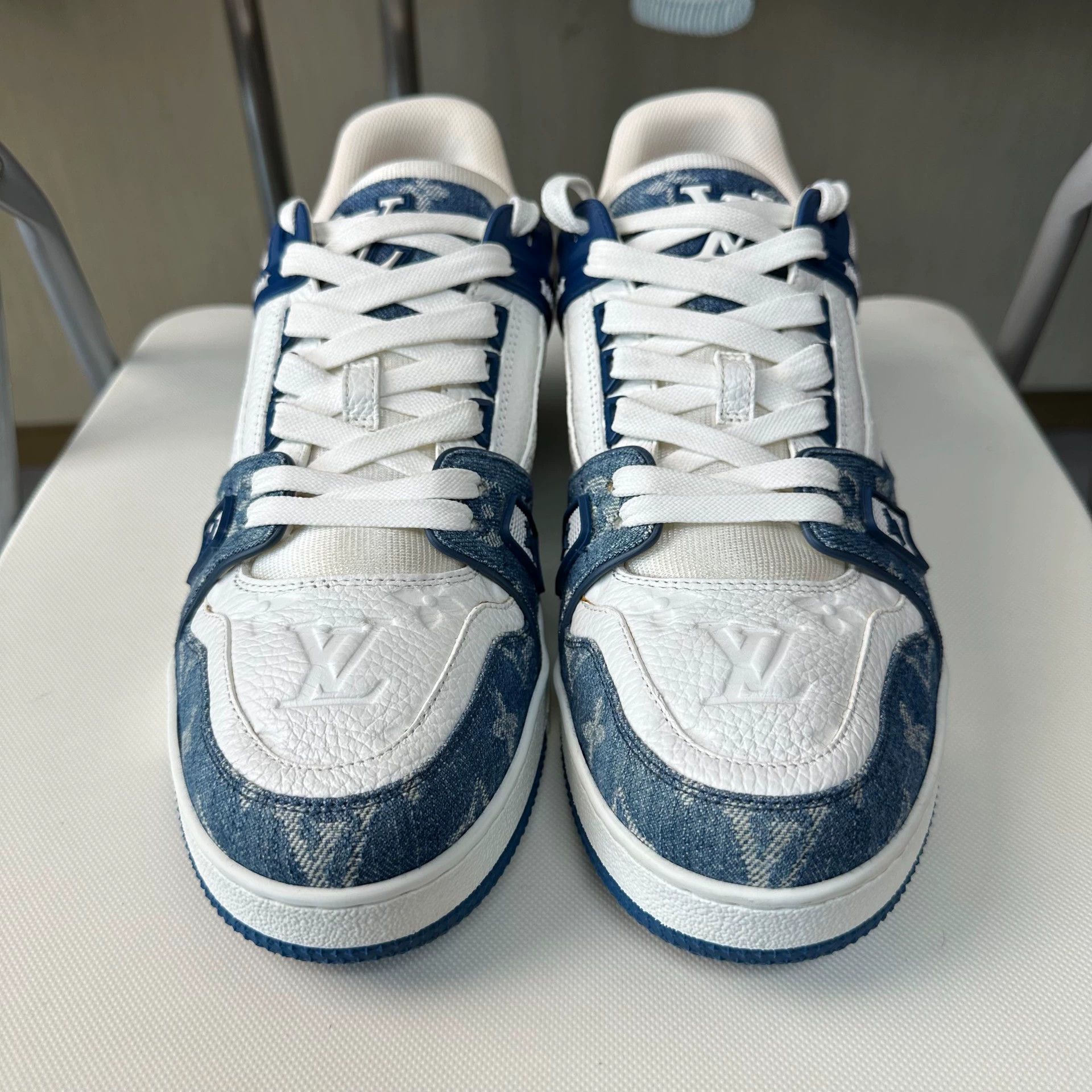 Louis Vuitton LOUIS VUITTON Trainer Denim-Leather Low Blue White Size US 9.5 / EU 42-43 - 2 Thumbnail