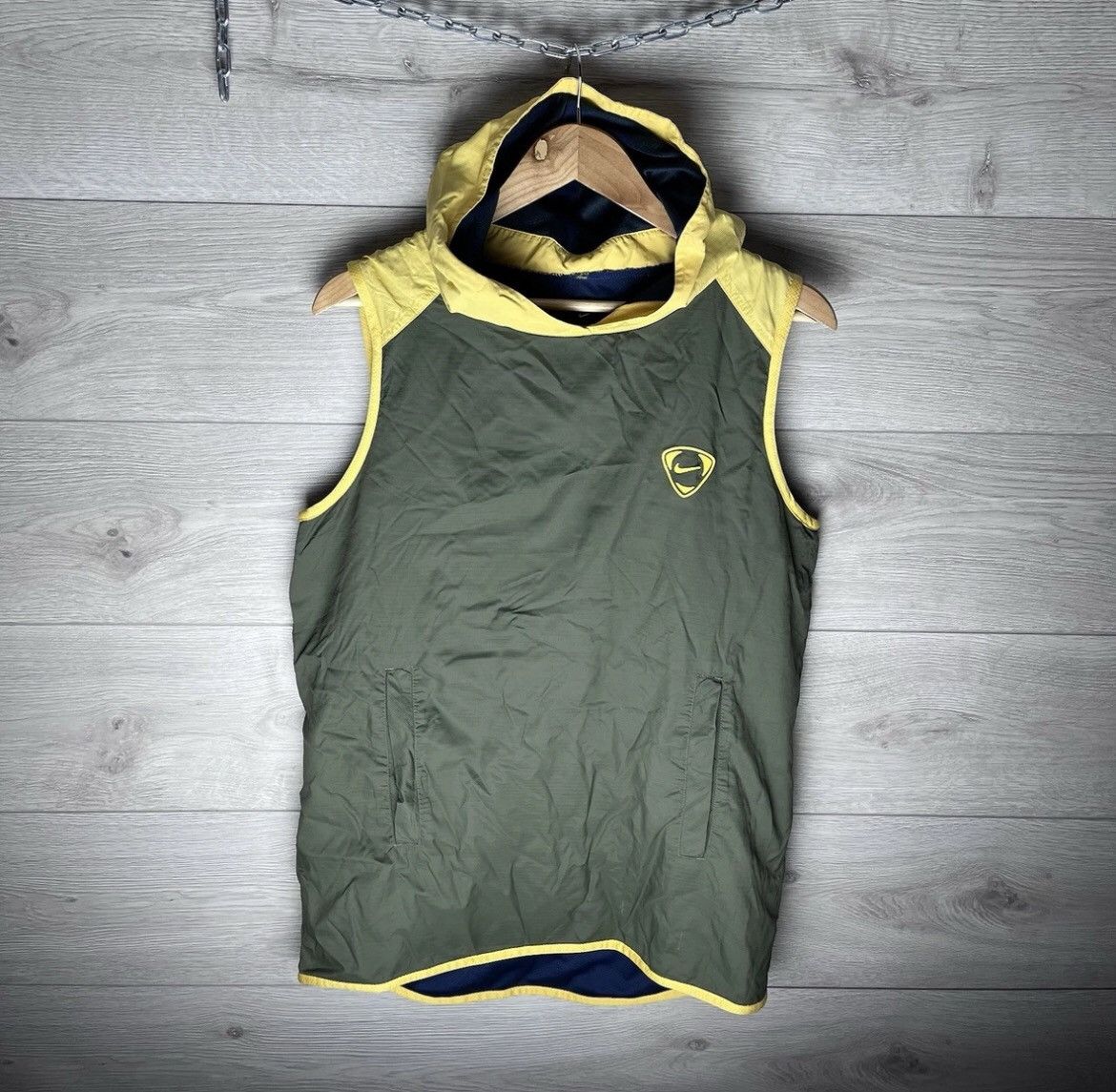 Other MENS vest vintage Nike nylon drill size S Dri-fit Y2K Size US L / EU 52-54 / 3 - 1 Thumbnail