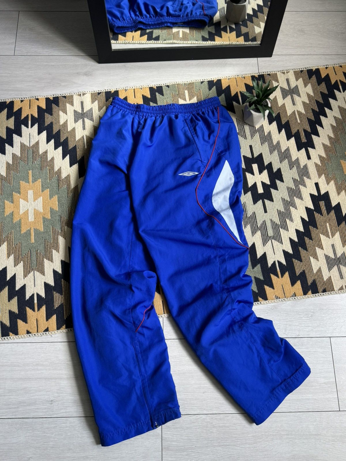 Umbro Vintage Umbro Rangers Drill Nylon Track Pants Size US 34 / EU 50 - 2 Thumbnail