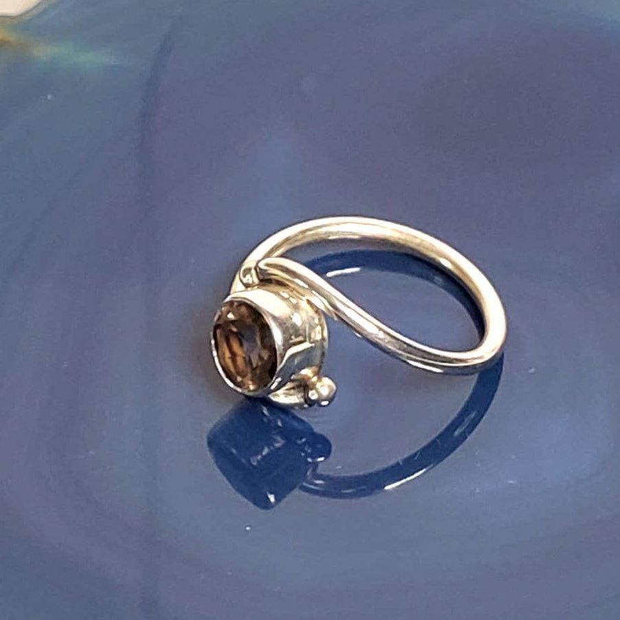 Sterling Silver Unbranded .925 Sterling Silver Smoky Quartz Art Deco Ring Size ONE SIZE - 9 Thumbnail