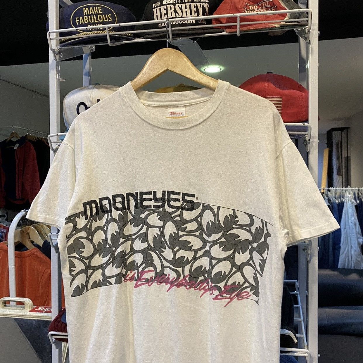 Japanese Brand Vintage 90s Mooneyes 'In Everyday Life' Graphic T-Shirt Size US L / EU 52-54 / 3 - 3 Thumbnail