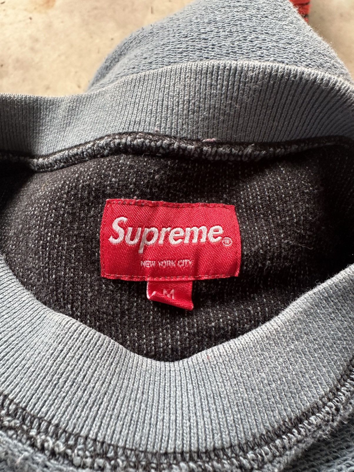 Supreme Old English Supreme Crewneck Size US M / EU 48-50 / 2 - 4 Thumbnail