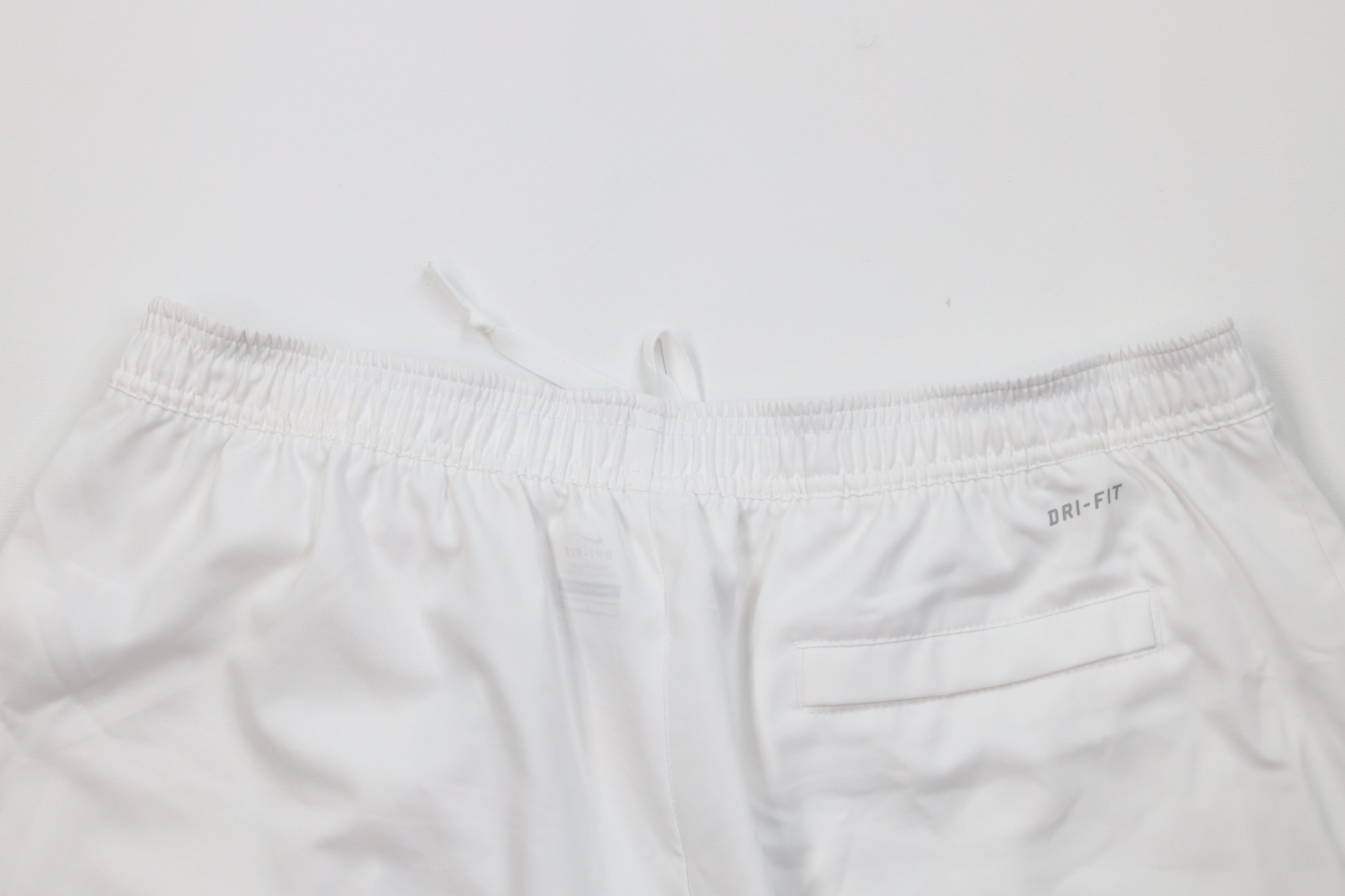 Nike Nike Dri-Fit Big Swoosh Training Gym Basketball Shorts Size US 34 / EU 50 - 11 Thumbnail