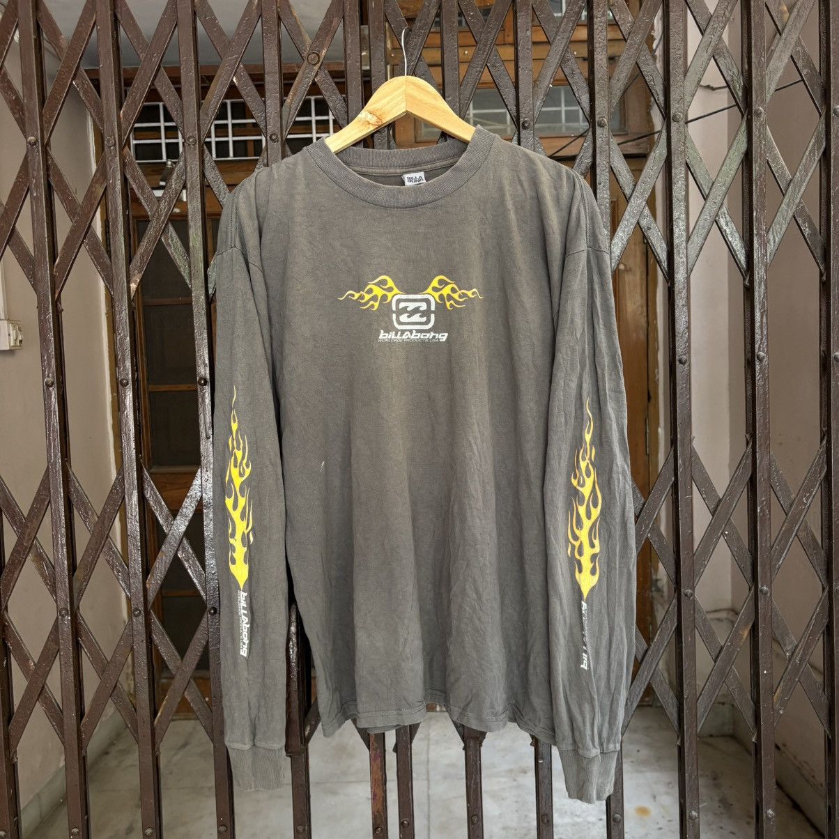 Billabong Vintage Billabong Flame Long sleeve surf shirt Size US M / EU 48-50 / 2 - 2 Thumbnail