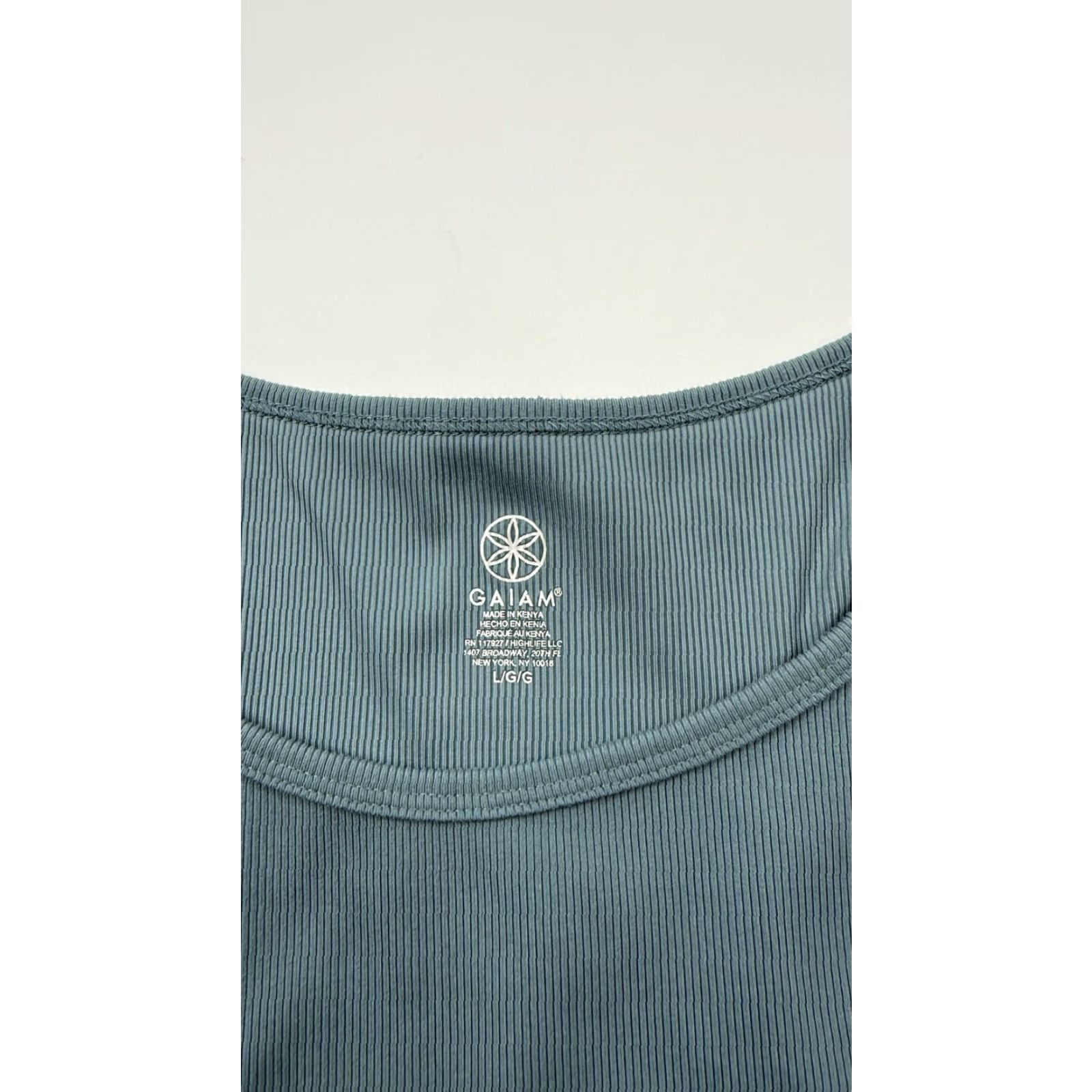 Vintage Gaiam Tank Top Womens Large Blue Ribbed Athletic Sleeveless Yoga Workout Gym Size L / US 10 / IT 46 - 2 Thumbnail