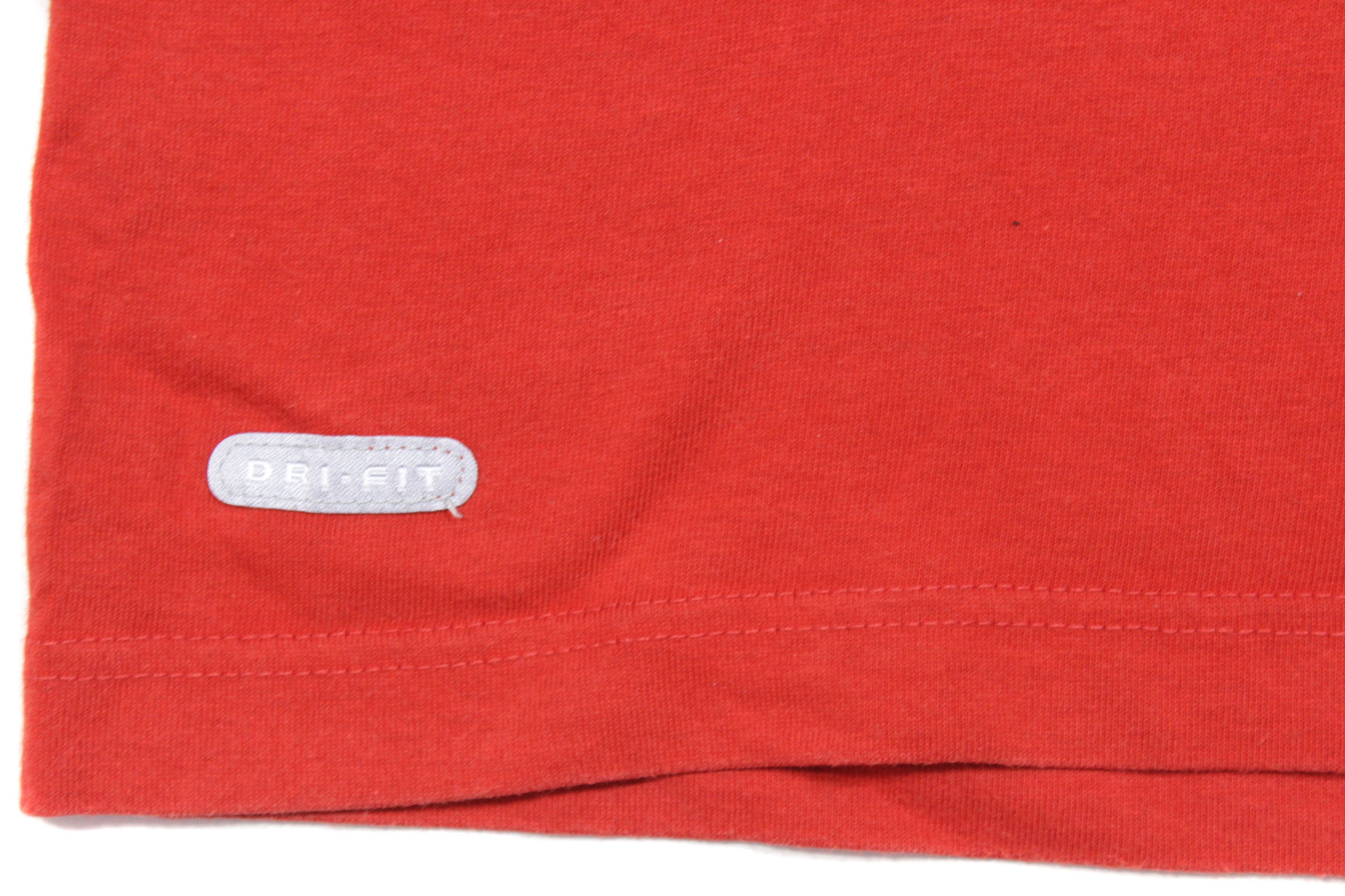 Nike 90S ACG Big Logo T-Shirt Size US M / EU 48-50 / 2 - 8 Thumbnail