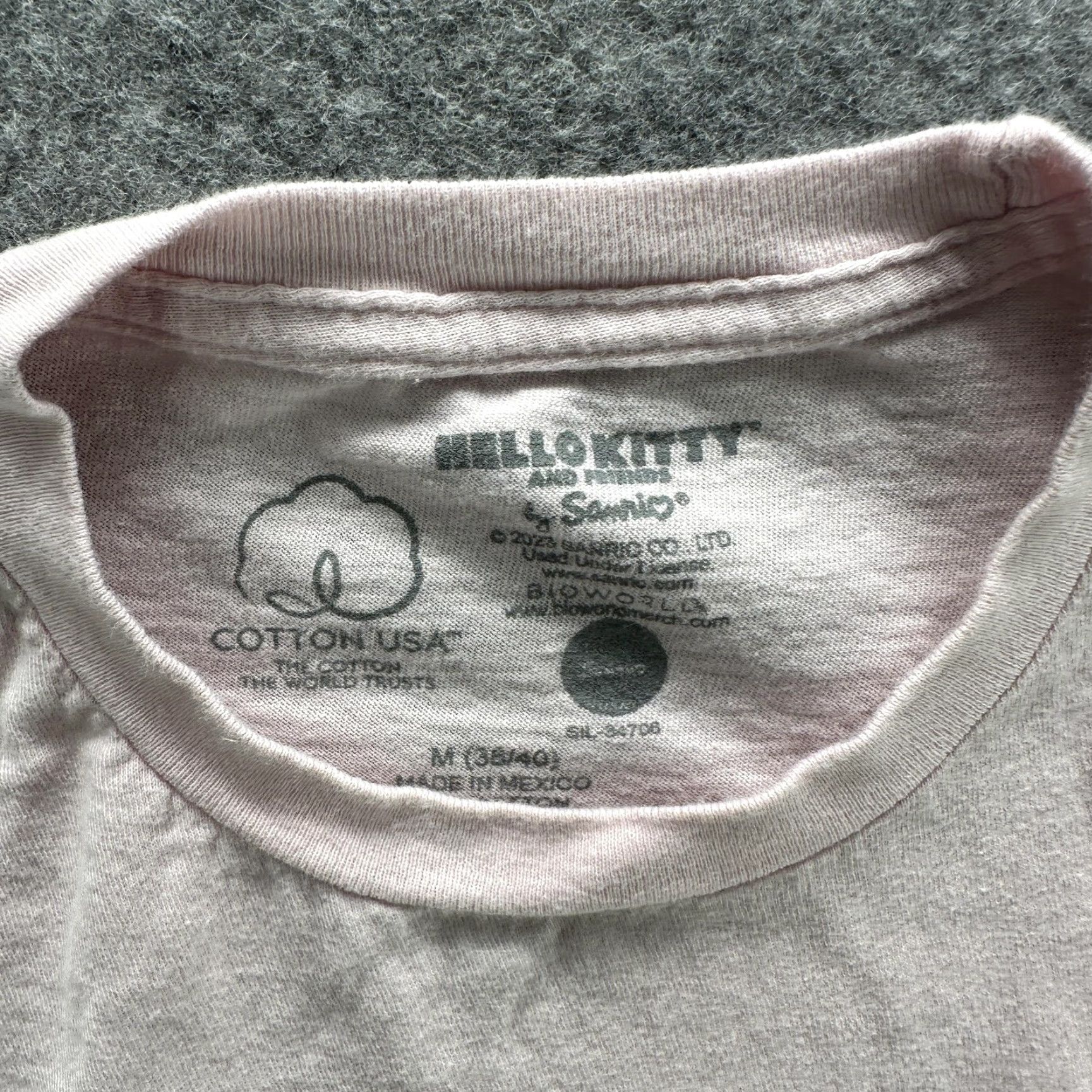 Vintage Hello Kitty And Friends Shirt Mens Medium Pink Rainbow Graphic Sanrio Tee Size US M / EU 48-50 / 2 - 7 Thumbnail