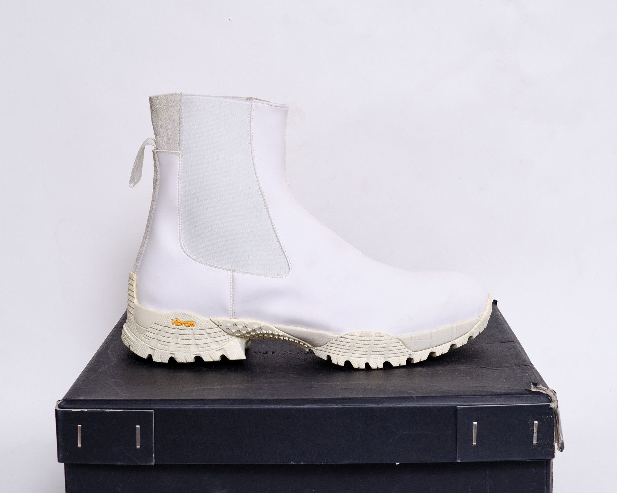1017 ALYX 9SM Chelsea Boots Size US 10 / EU 43 - 1 Thumbnail