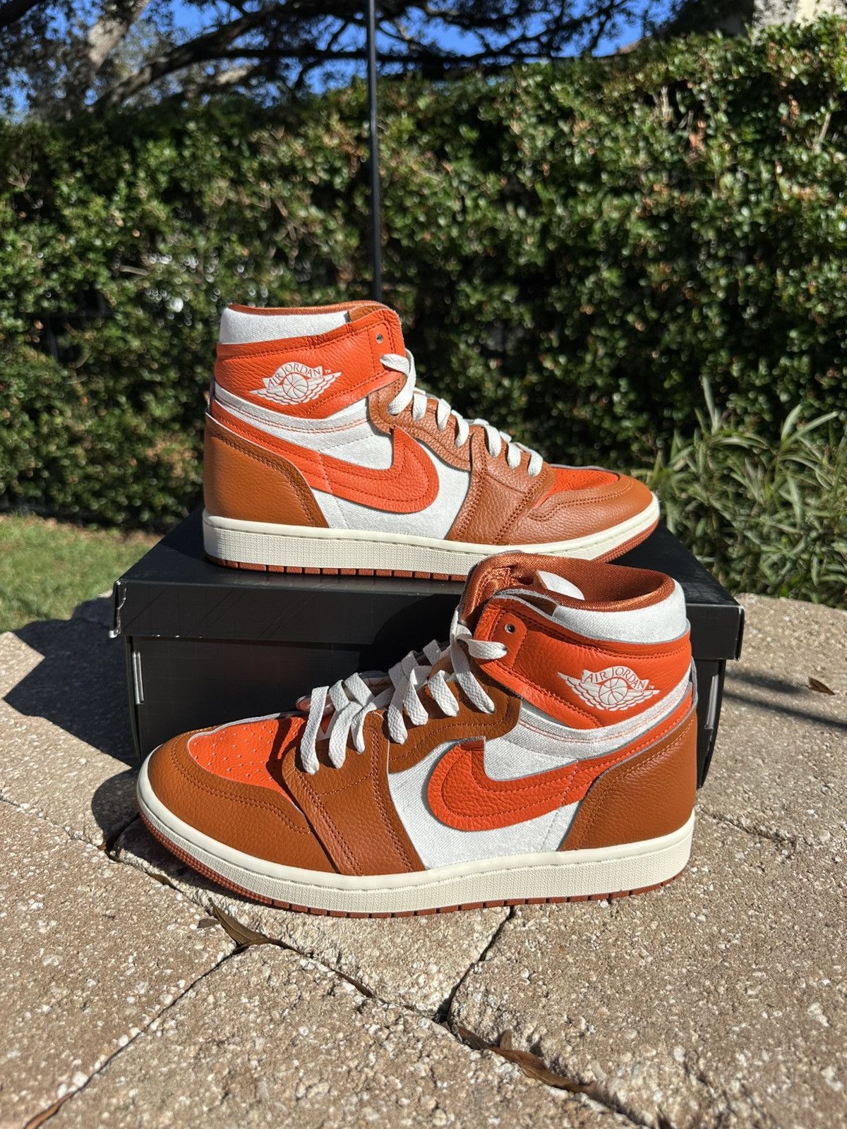 Jordan Brand Nike Air Jordan 1 High Desert Orange FB9891800 Size 11W/9.5M Size US 11 / IT 41 - 6 Thumbnail