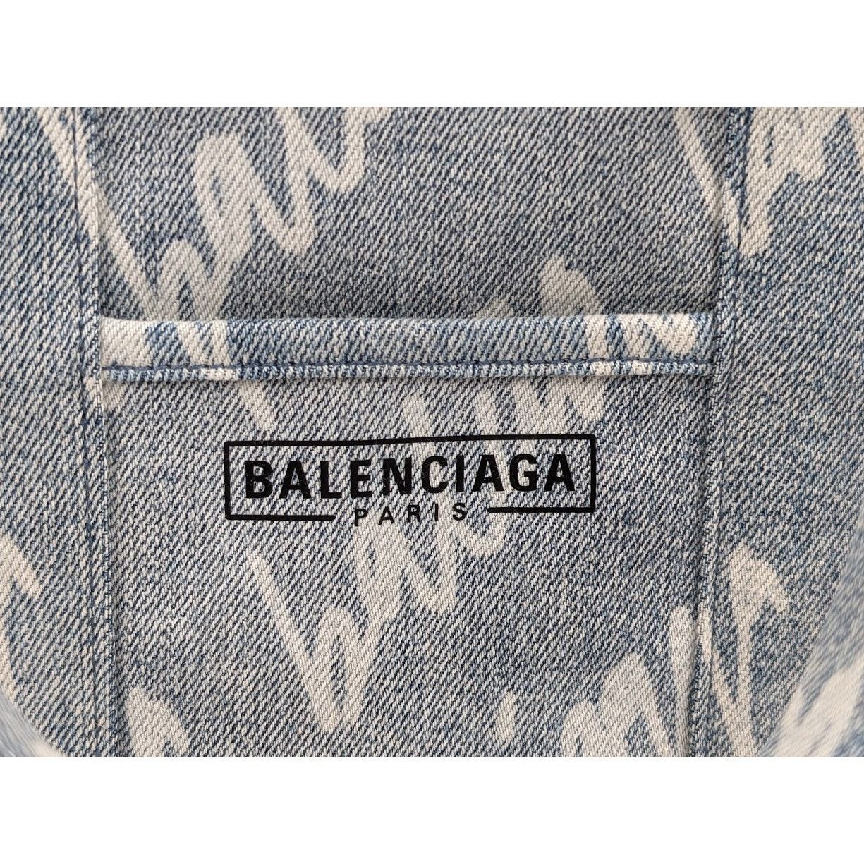Balenciaga o1rshd1 Size: OS / Scribble Printed Denim Hardware Tote Bag Size ONE SIZE - 11 Thumbnail
