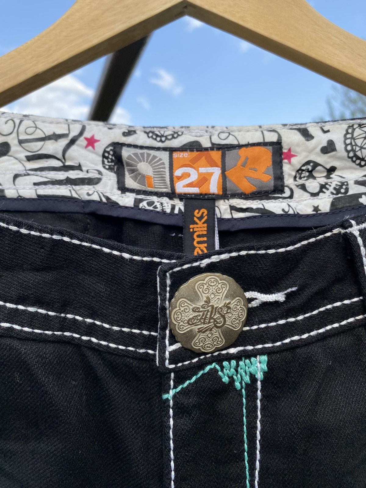 Akademiks × Vintage Y2K Akademiks Sample Jeans Rhinestones Skull Print (2007) Size 27" / US 4 / IT 40 - 5 Thumbnail