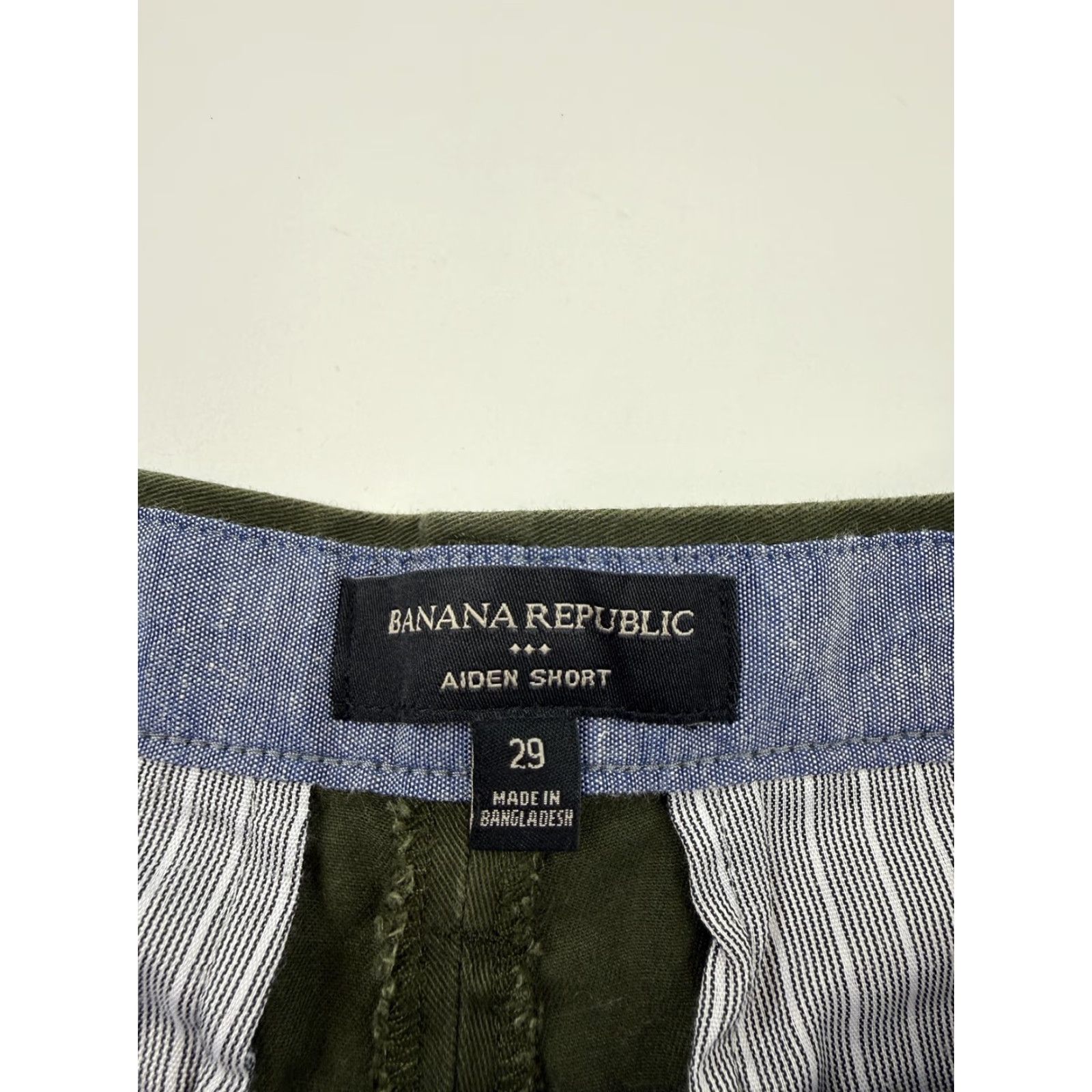 Banana Republic Banana Republic Shorts Mens 29 Green Aiden Short Stretch Chino 10 Inseam Casual Size US 29 - 2 Thumbnail