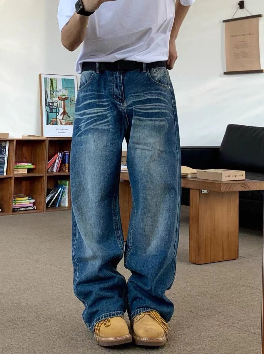image of Bleu Washed Loose Faded Y2K Baggy Jeans in Blue, Men's (Size 34)