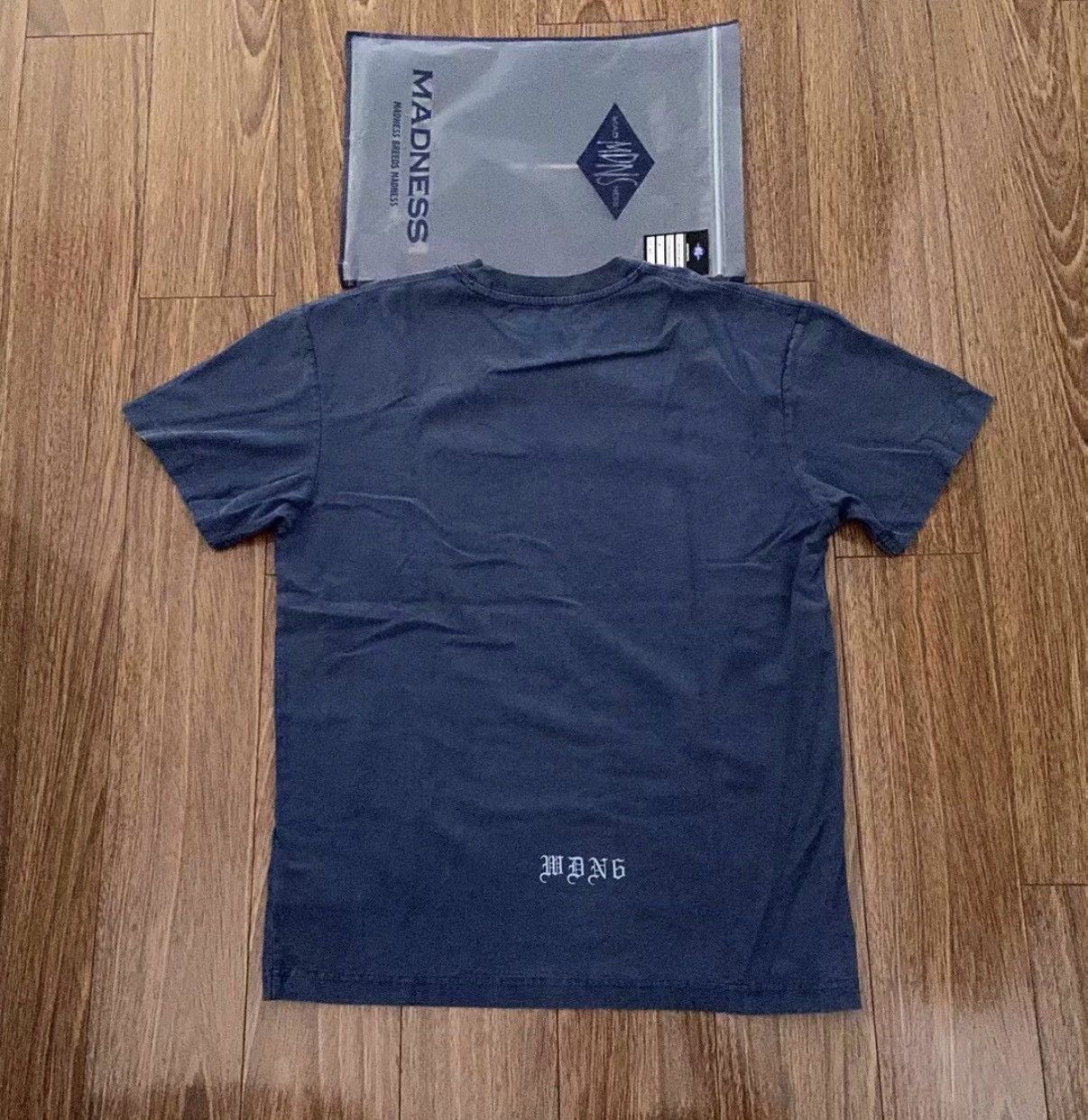 Madness MADNESS 6TH ANNIVERSARY POCKET TEE Size US M / EU 48-50 / 2 - 2 Thumbnail