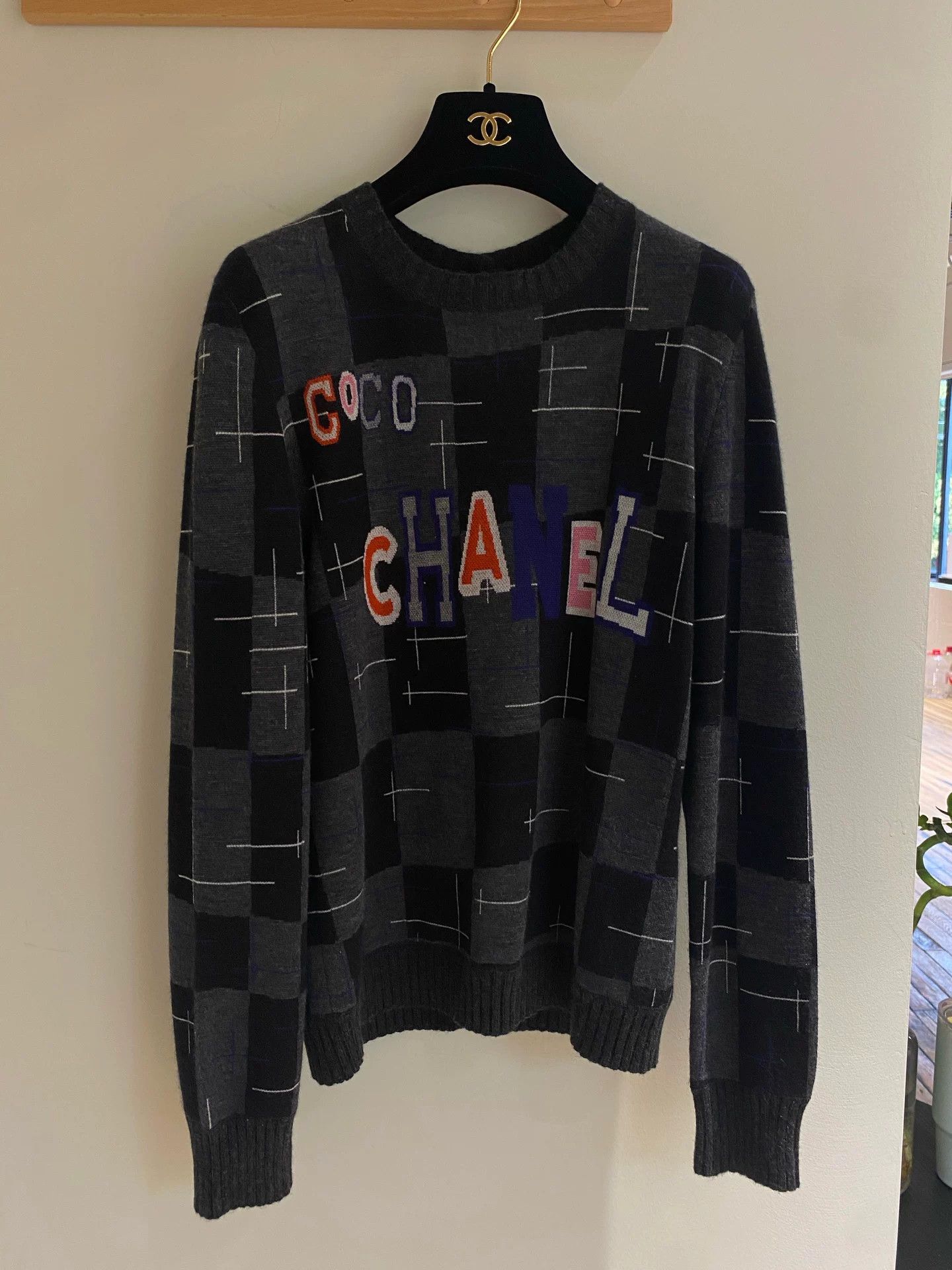 Chanel Chanel 2021 Gray Letter Sweater Size US XS / EU 42 / 0 - 1 Thumbnail