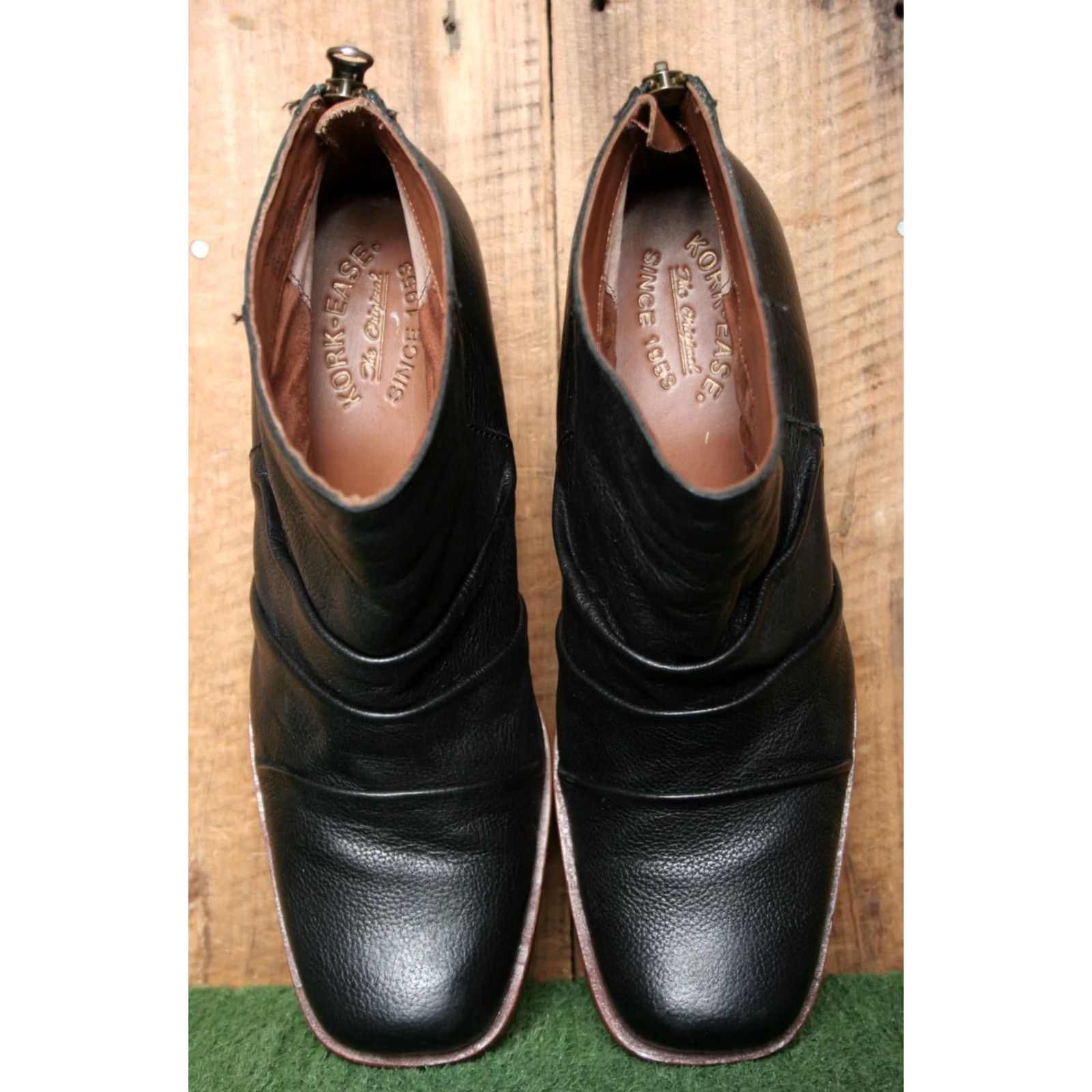 Vintage KORK-EASE Kissel Black Ruched Leather Ankle Boots w/Covered Block Heels 10M Size US 10 / IT 40 - 5 Thumbnail