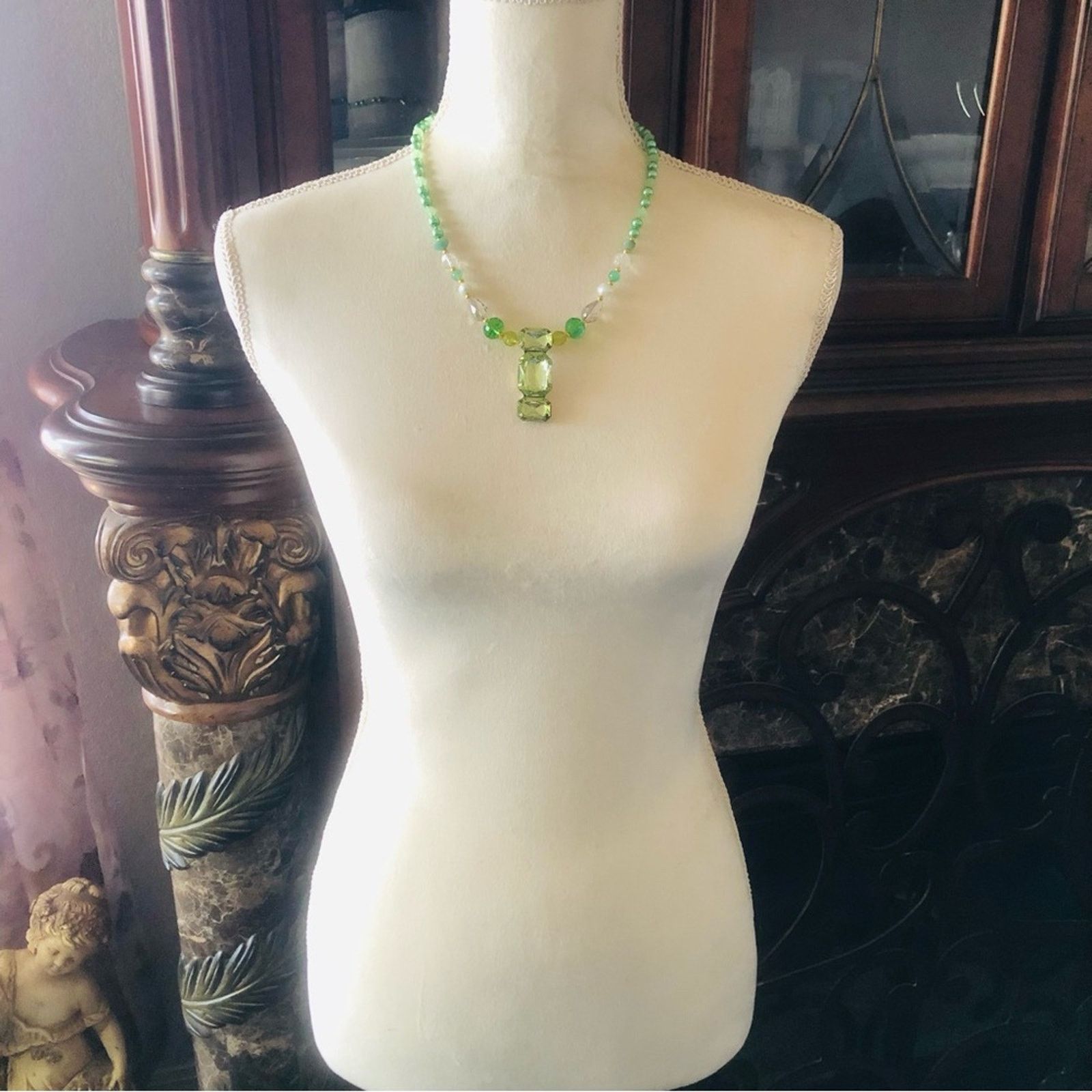 Handmade Handcrafted repurpose elegant green stone Pearl necklace Size ONE SIZE - 6 Thumbnail