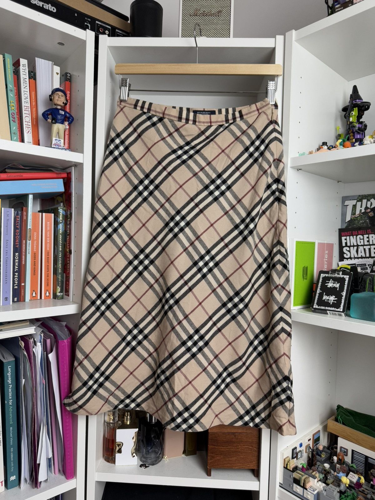 Burberry × Designer × Vintage Vintage y2k Burberry Nova check wool midi skirt US8 old money Size 30" / US 8 / IT 44 - 1 Thumbnail