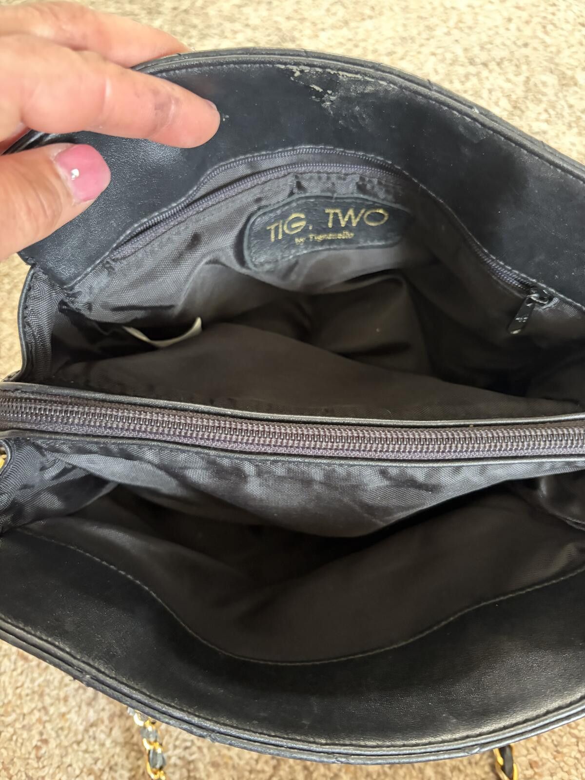 Other Vintage Tig Two by Tignanello Shoulder Bag with Gold Chain Size ONE SIZE - 5 Thumbnail