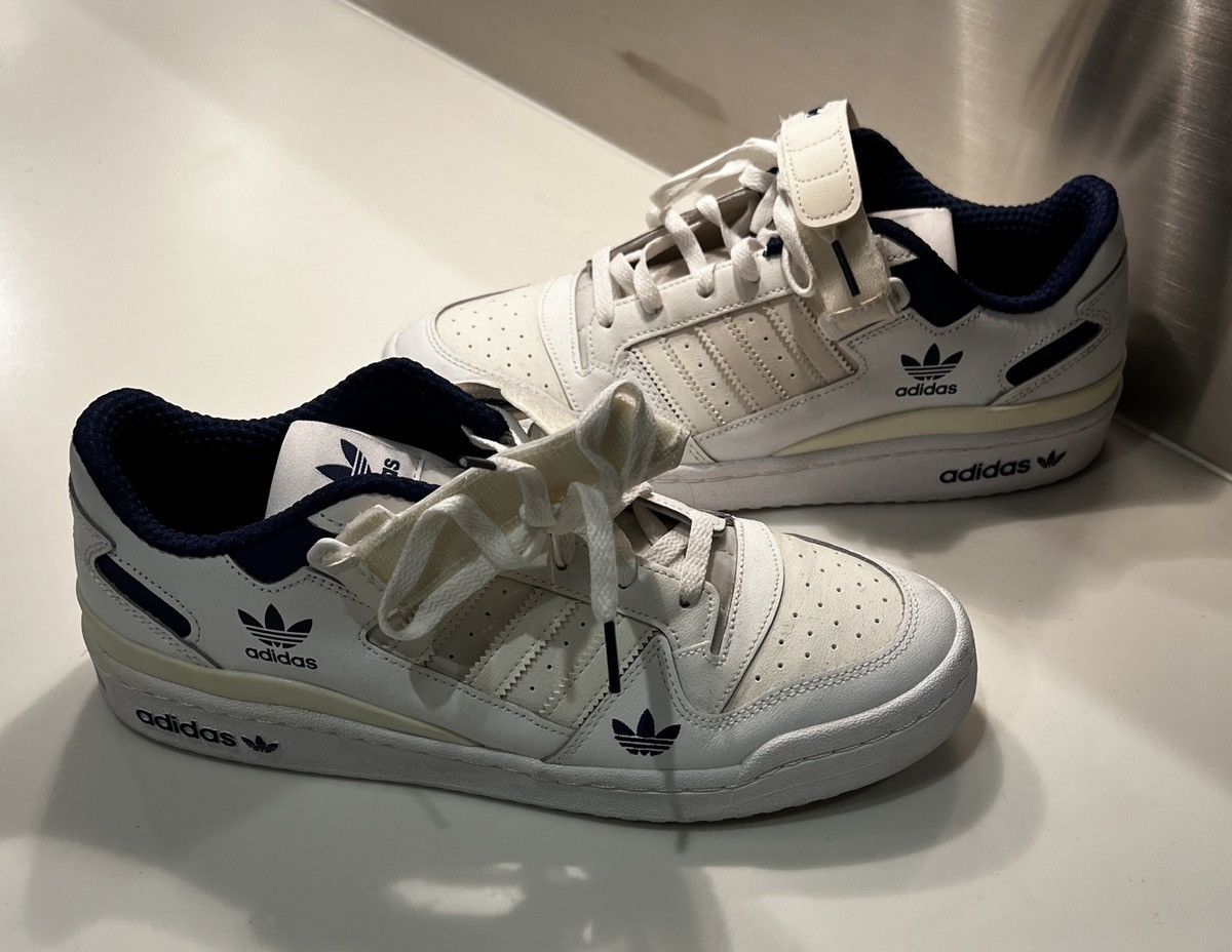 Adidas New adidas Velcro sneakers Size US 11 / EU 44 - 5 Thumbnail