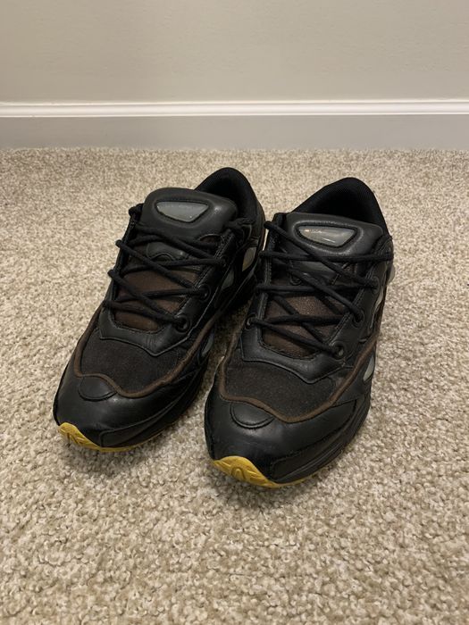 Raf simons cheap ozweego 3 fit