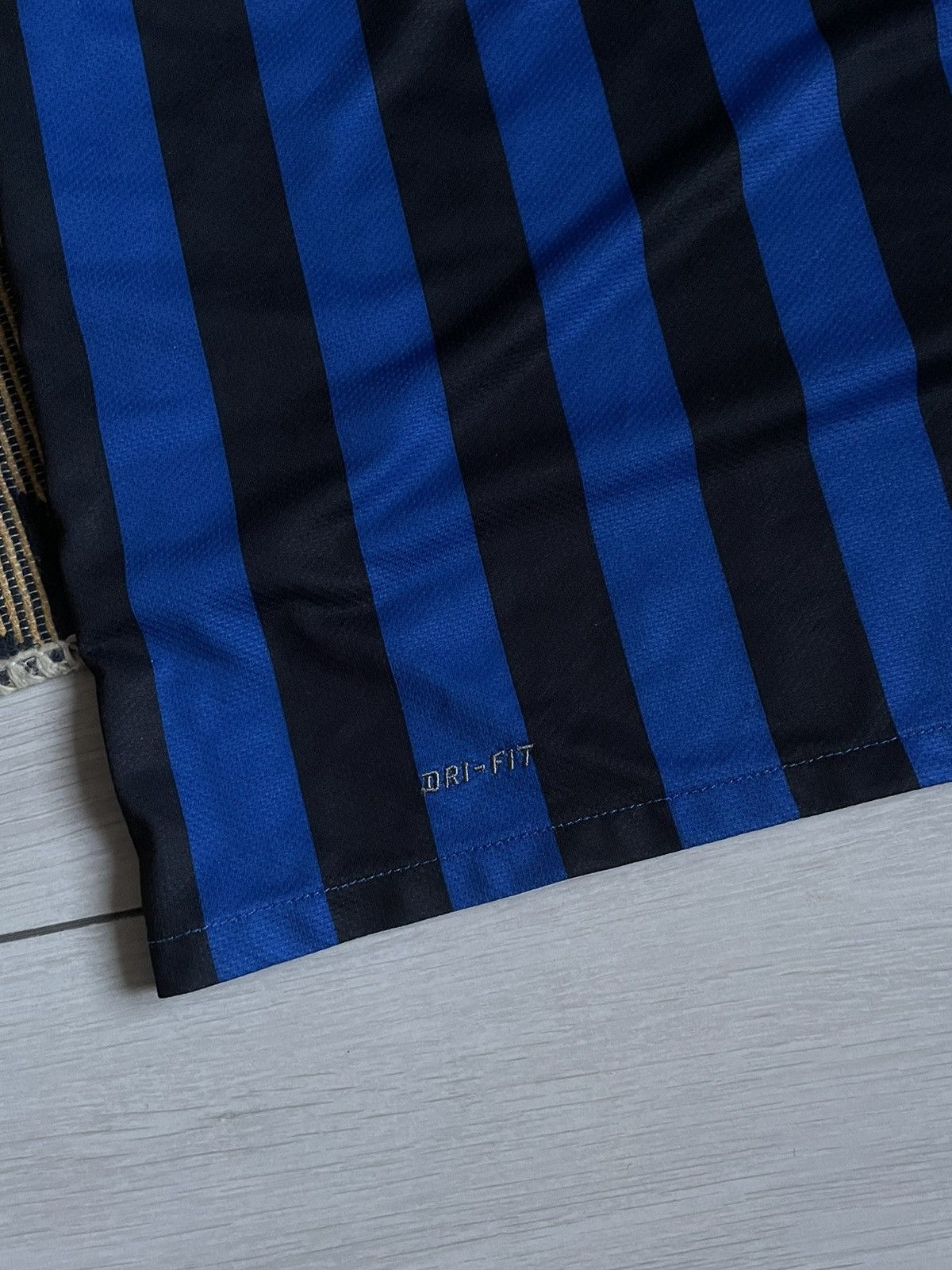 Nike × Vintage Vintage 11/12 Nike Inter Milan Blockcore Jersey Size US XS / EU 42 / 0 - 6 Thumbnail