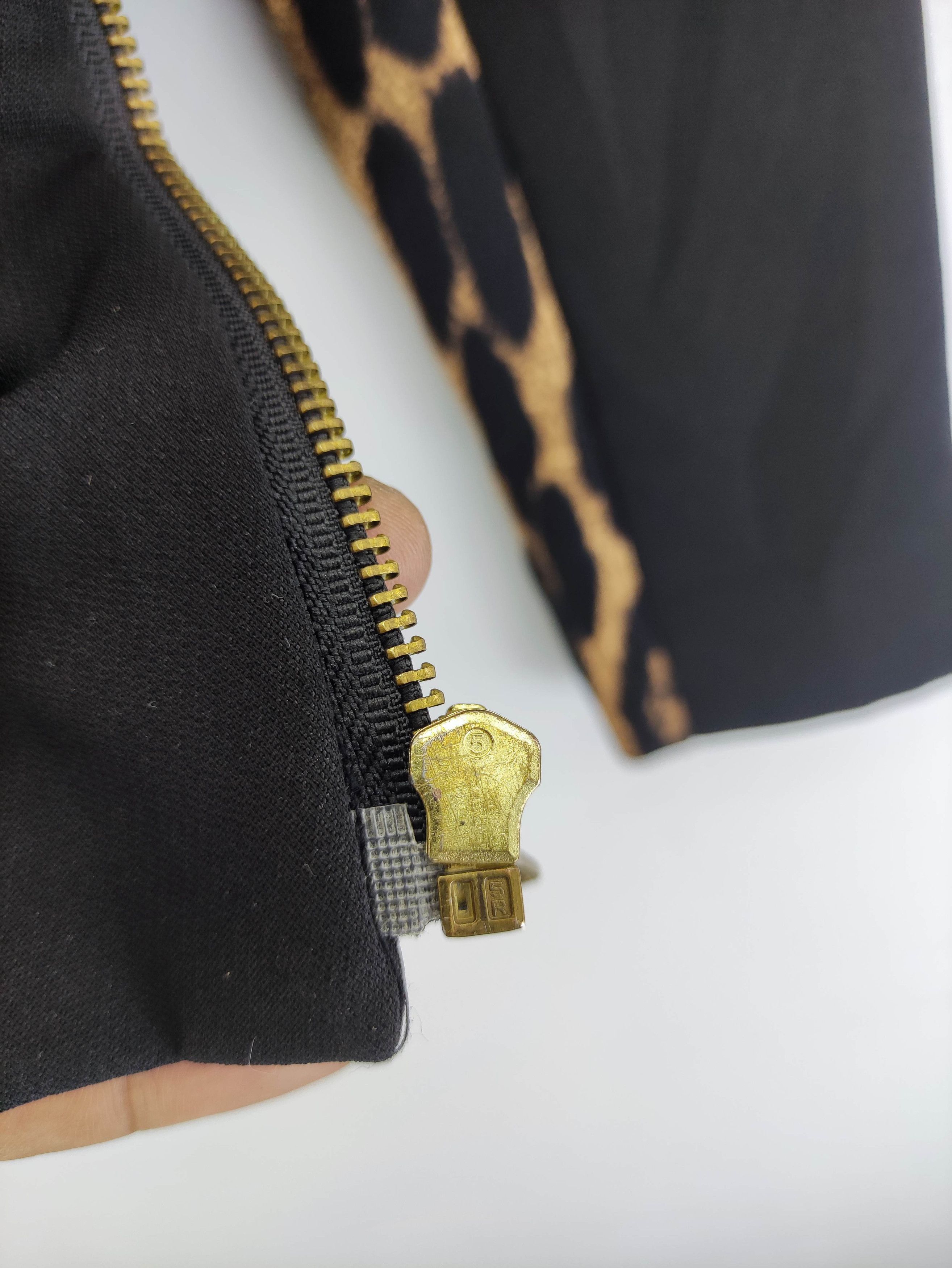 Japanese Brand Vintage Japanese Brand Cheetah Pattern Jacket Unbrand Zipper Size XXS / US 00 / IT 34 - 4 Thumbnail