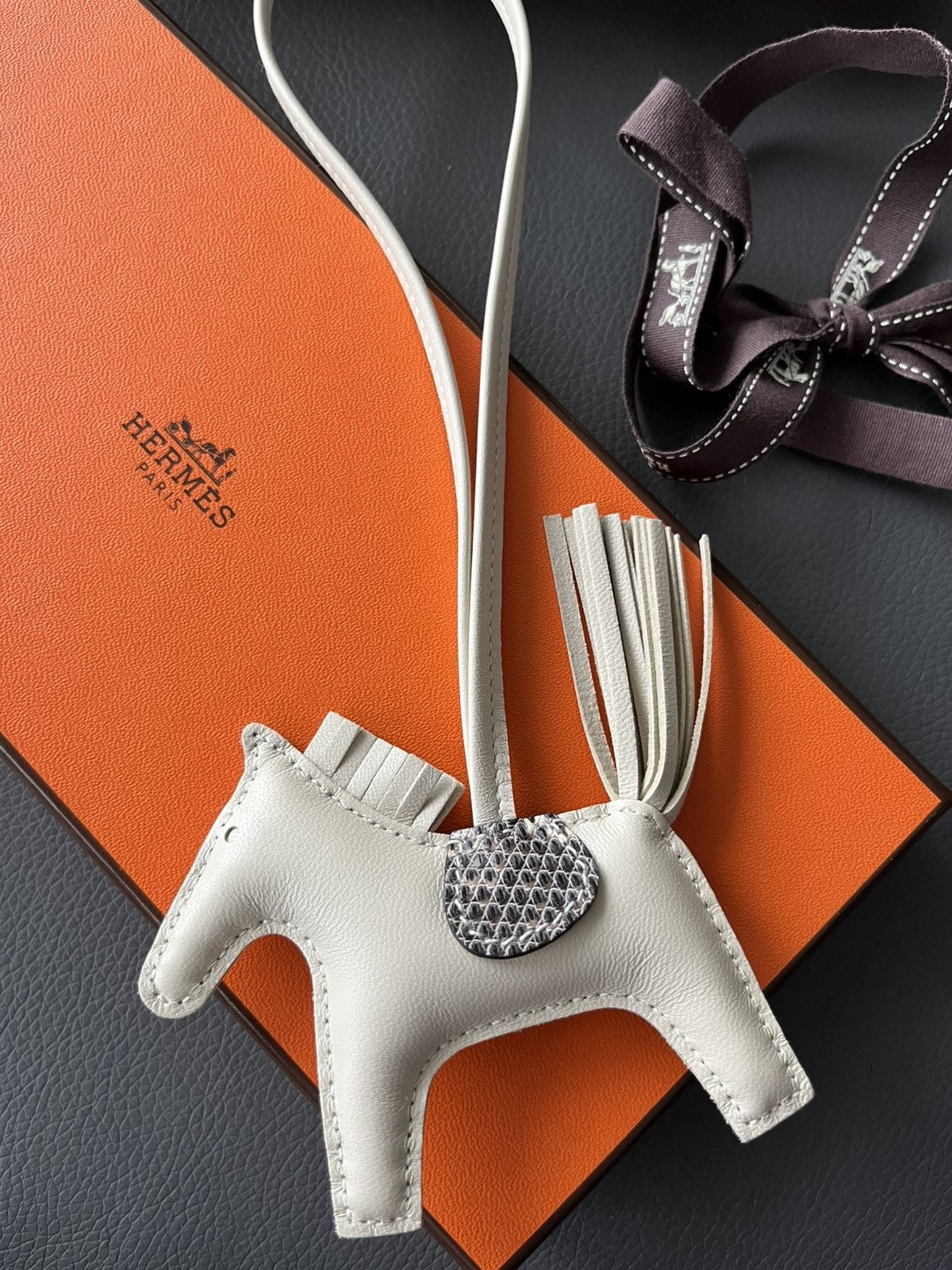 Hermes Super Rare Hermes Ombré Lizard PM Rodeo Charm Brand New Size ONE SIZE - 10 Thumbnail
