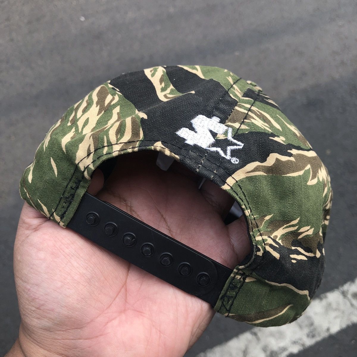 Starter × Supreme × Vintage 🔥ITEM COLLECTOR🔥SUPREME X STARTER POSSE TIGER CAMO 2006 Size ONE SIZE - 7 Thumbnail