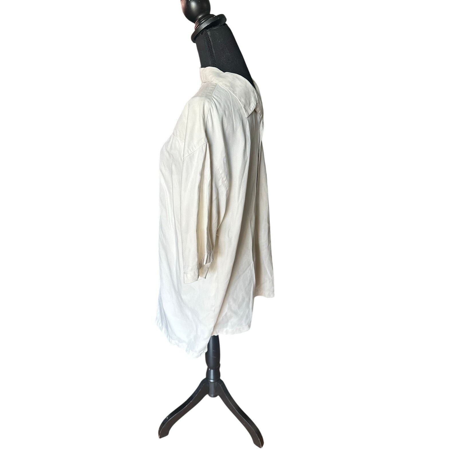 Tommy Bahama Tommy Bahama Silk Short Sleeve Button-Up Cream Shirt Size US L / EU 52-54 / 3 - 3 Thumbnail