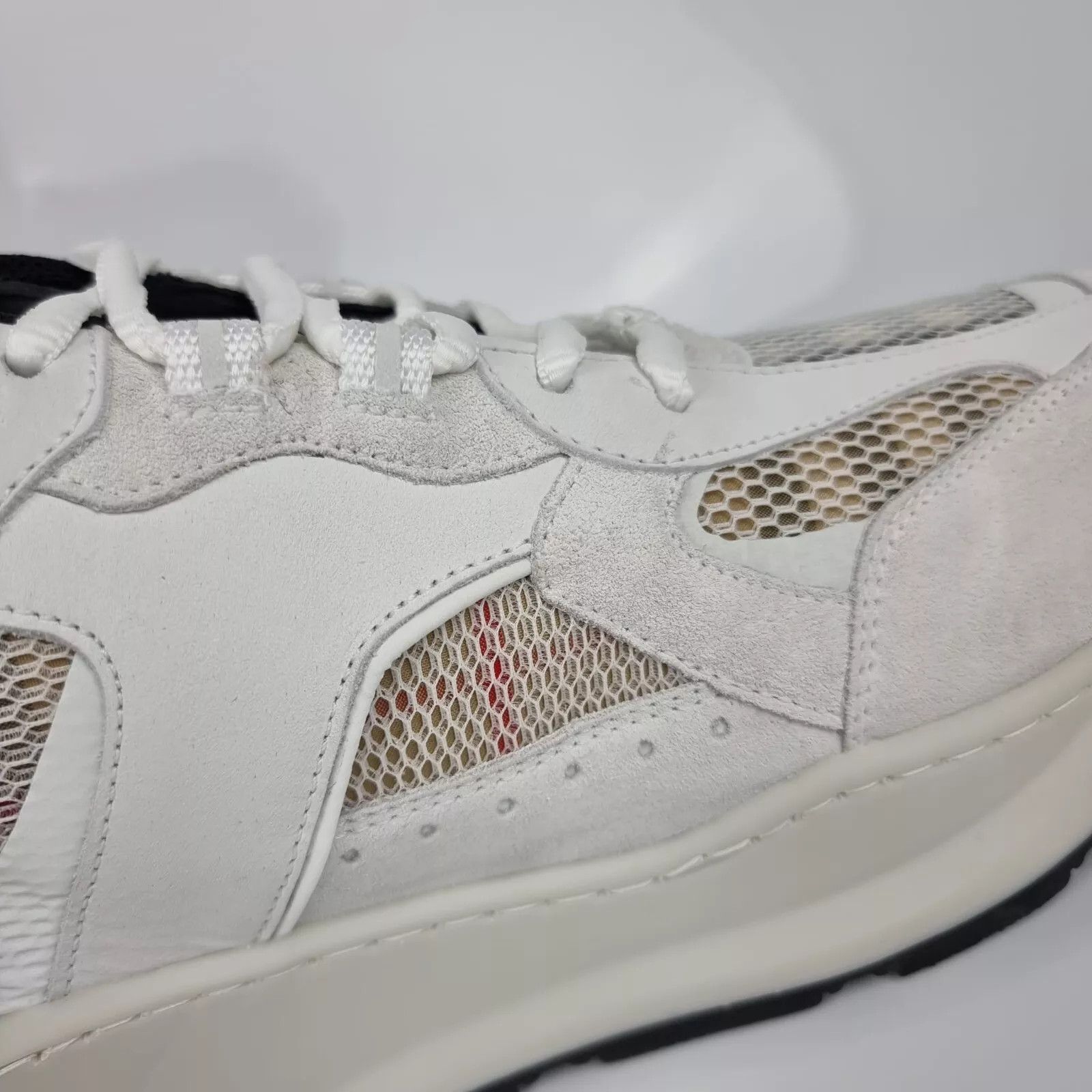 Burberry Men's Sean White And Beige Sneakers New